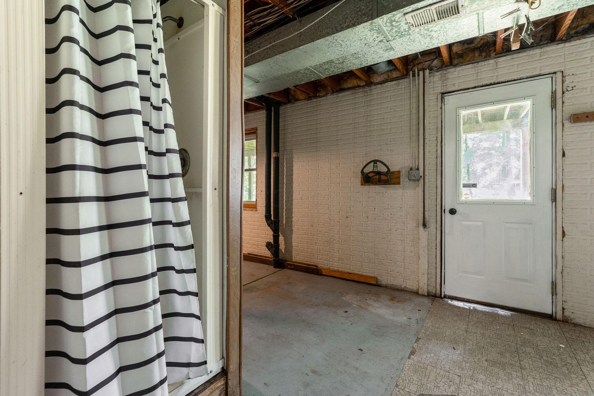 3032 Deeds Road