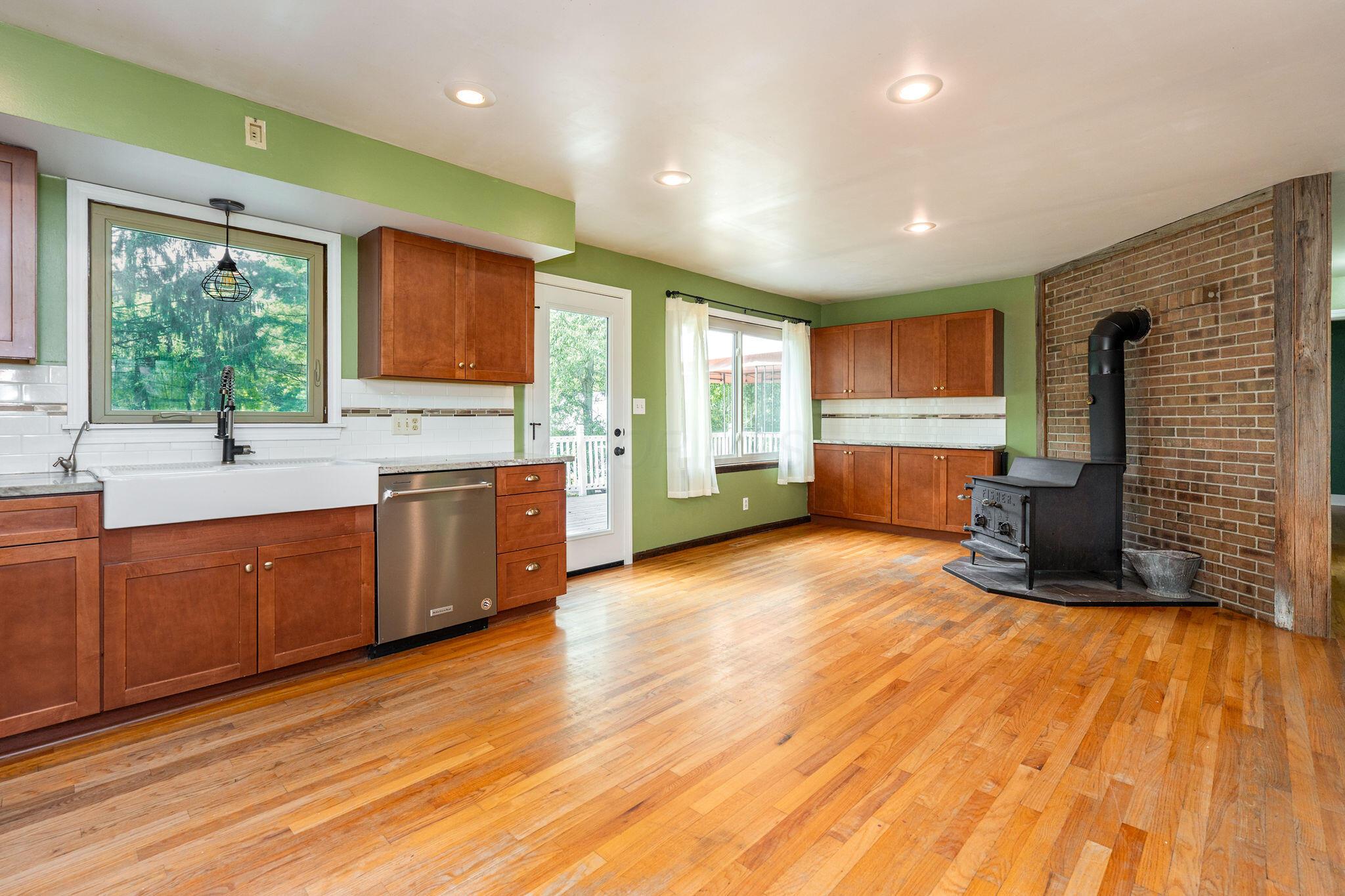 3032 Deeds Road