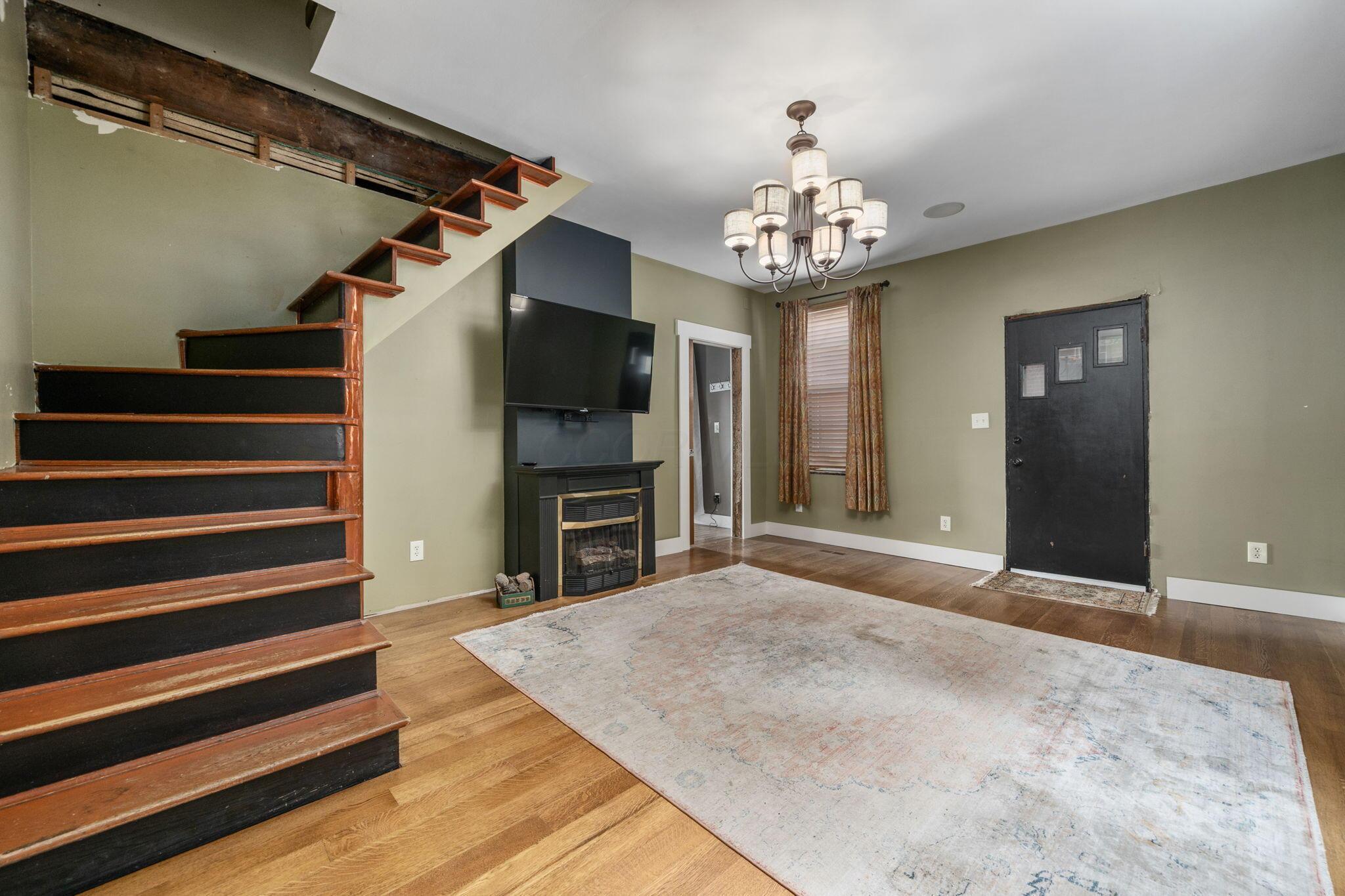 178 Alexander Alley