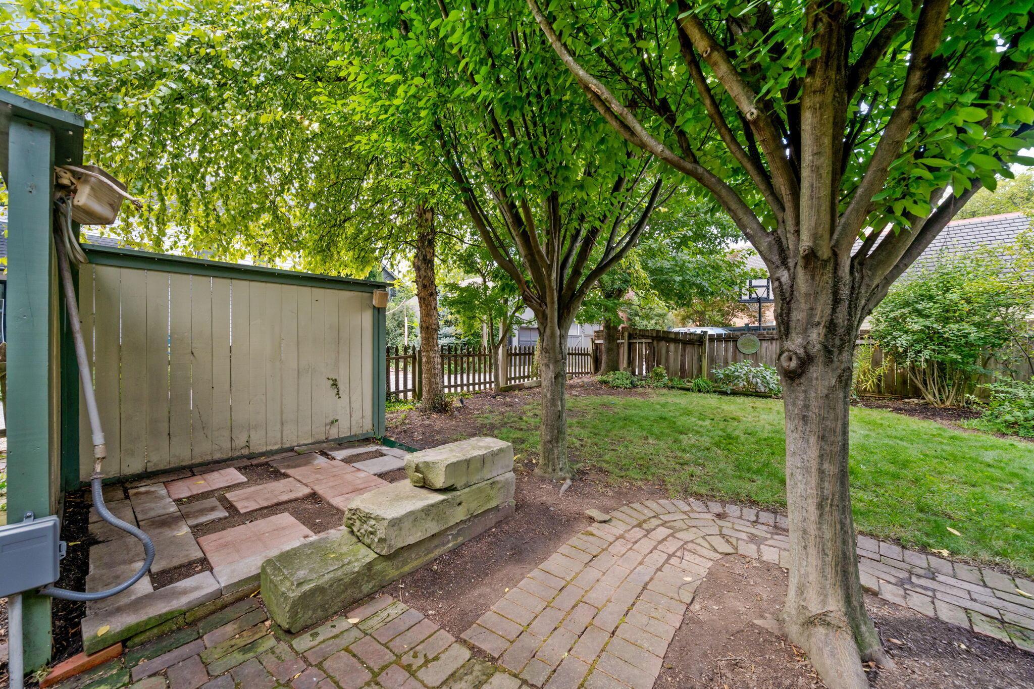 178 Alexander Alley