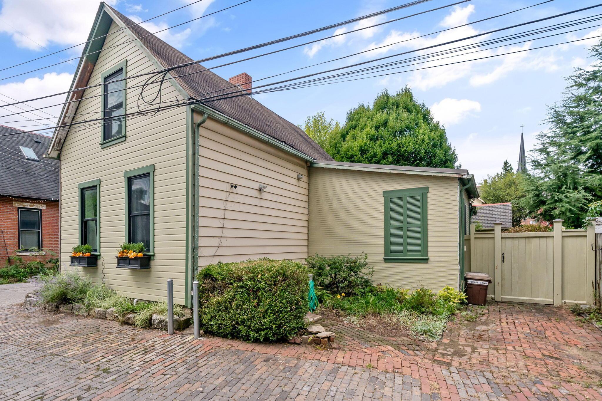 178 Alexander Alley