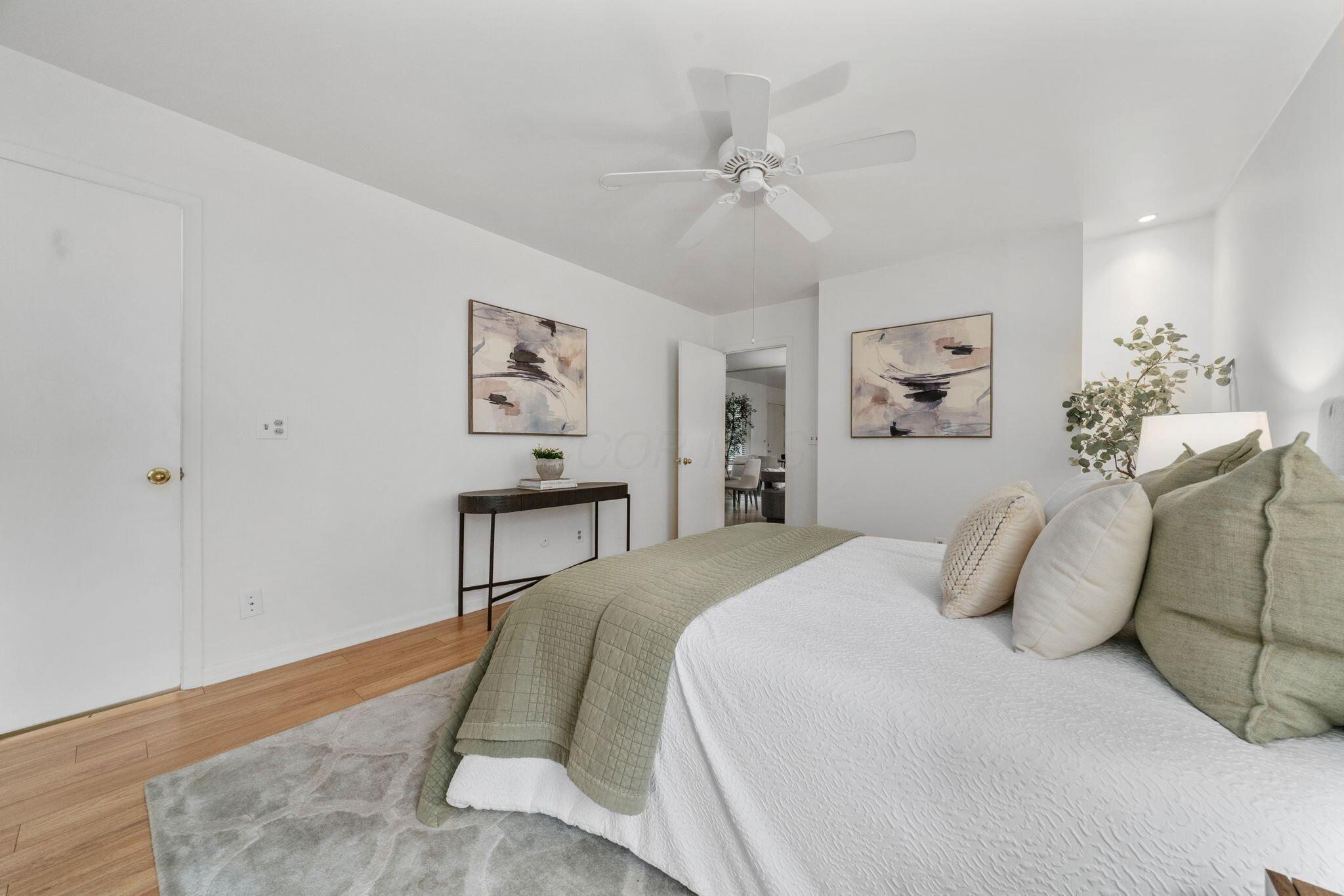 253 E Kossuth Street, A