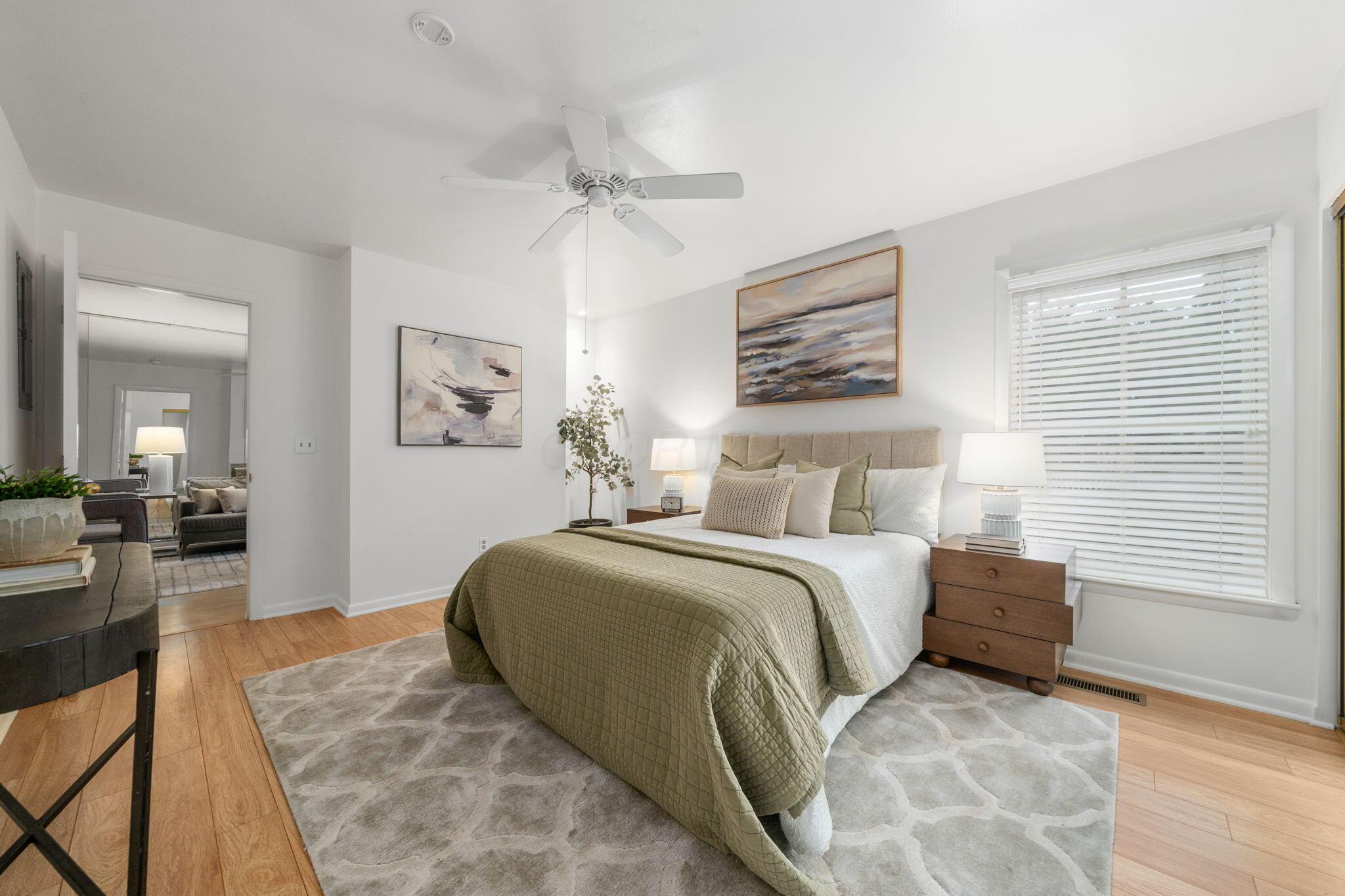 253 E Kossuth Street, A