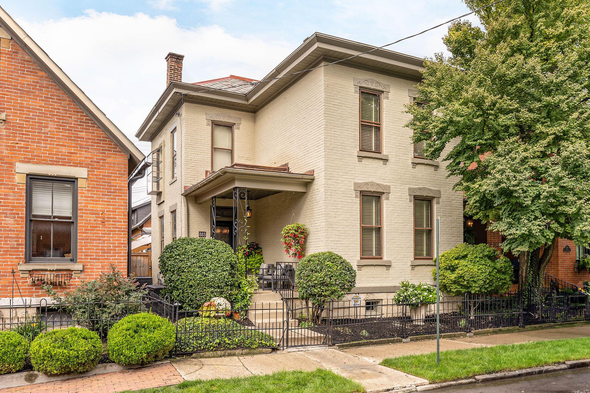 883 S 5th Street