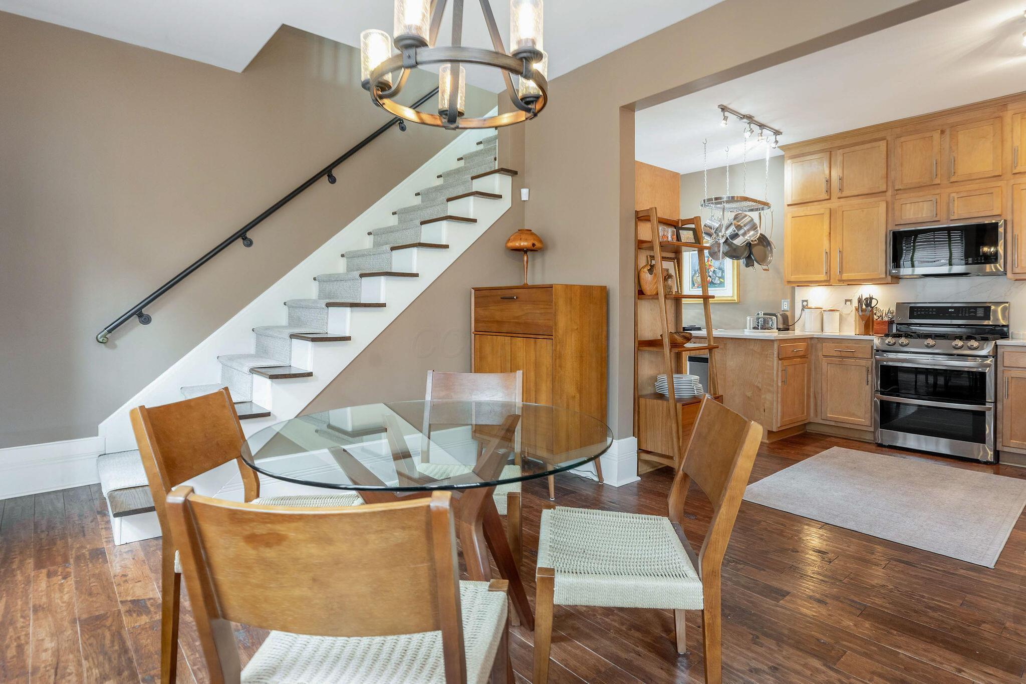 883 S 5th Street