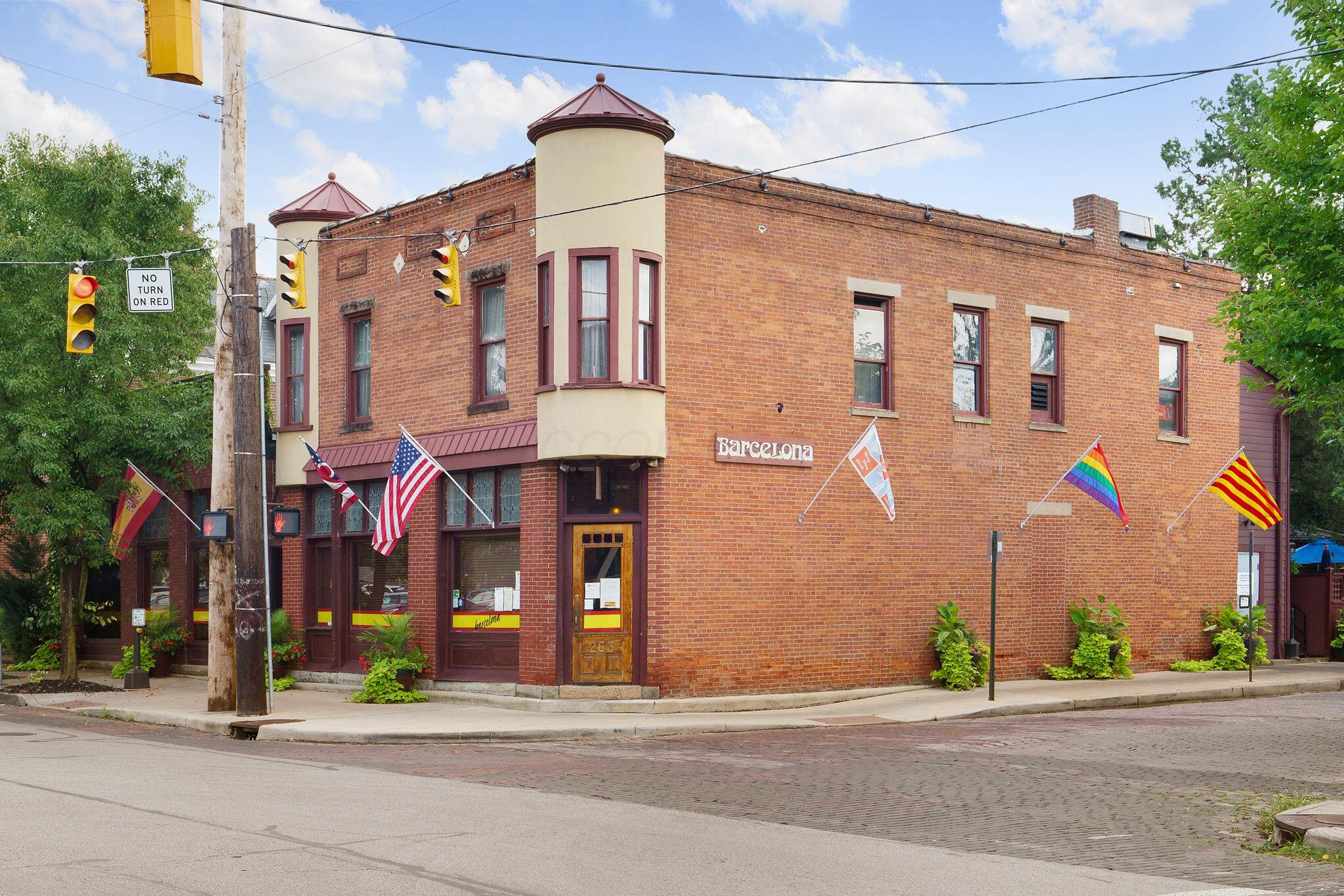 883 S 5th Street