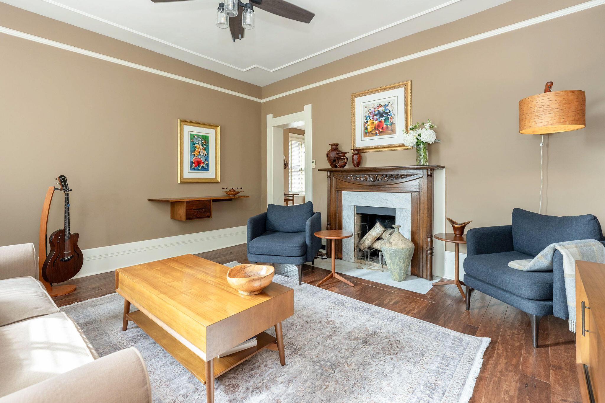 883 S 5th Street