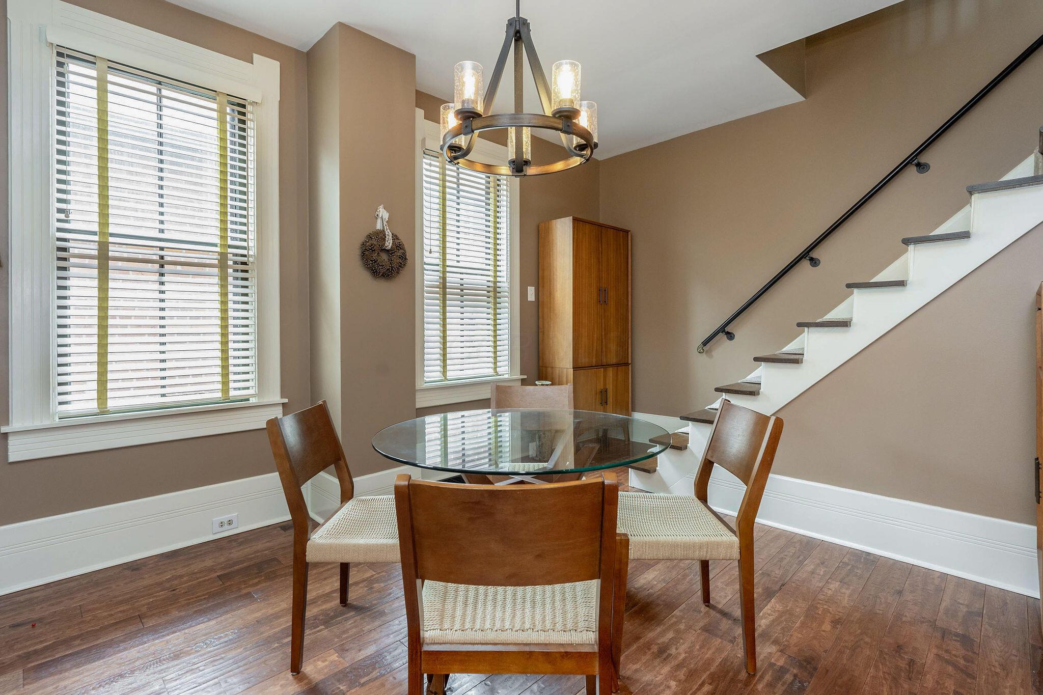 883 S 5th Street