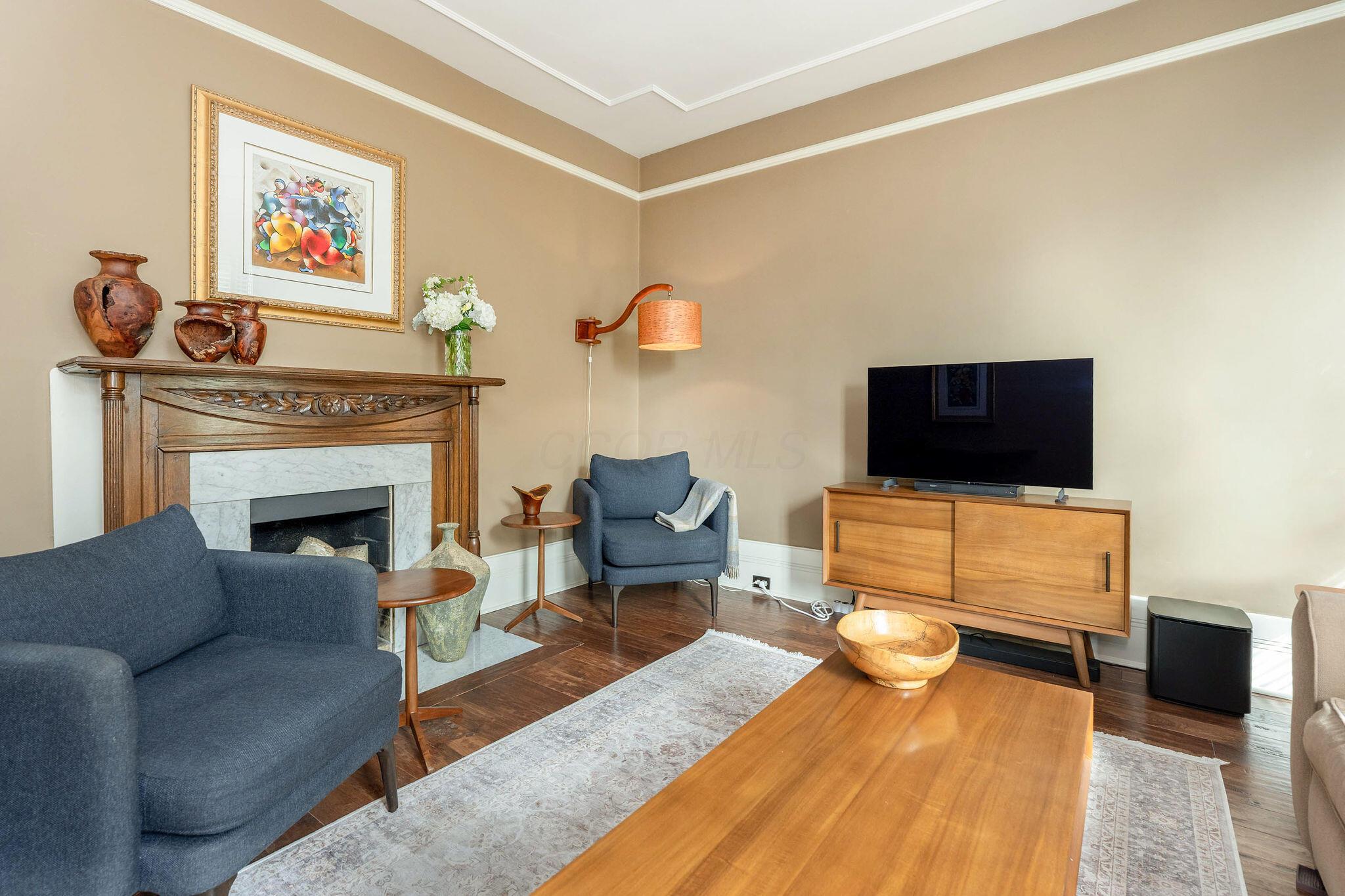 883 S 5th Street