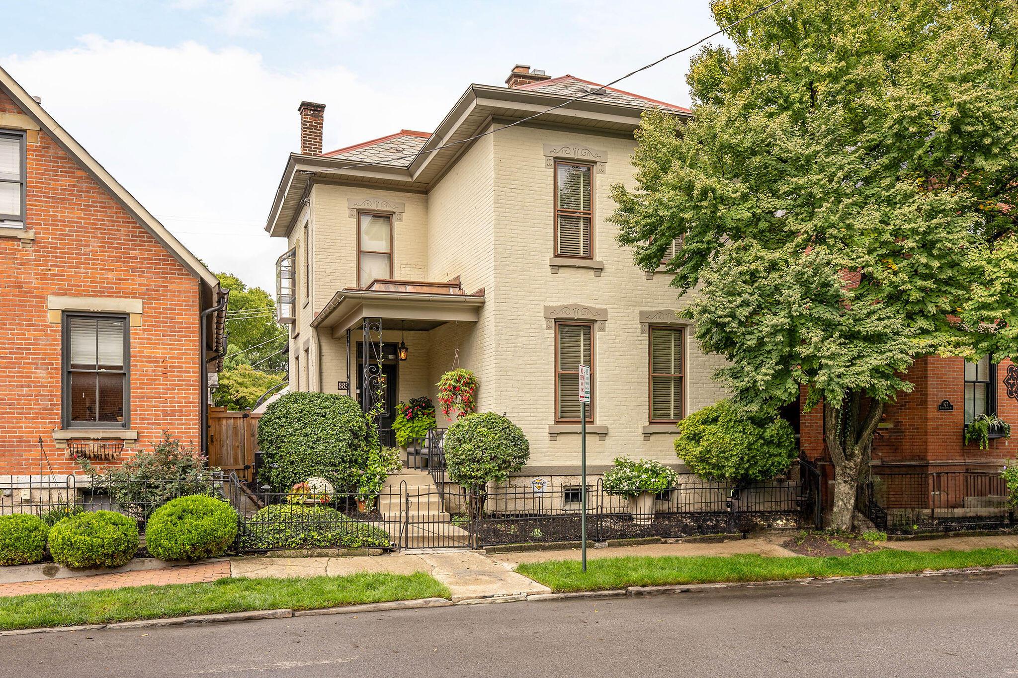 883 S 5th Street