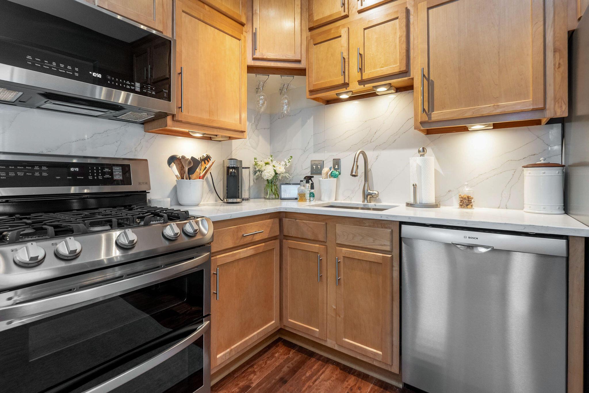 883 S 5th Street