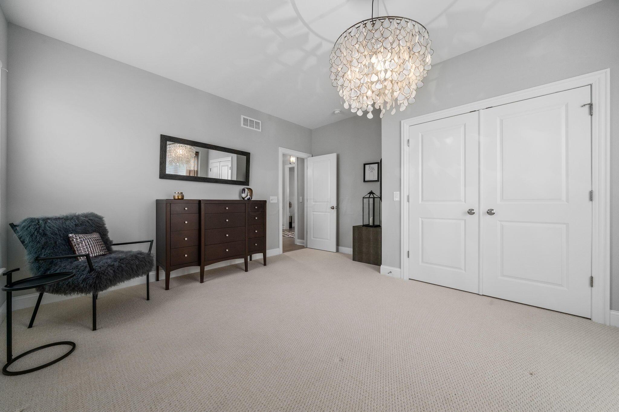 2596 Clemton Park E
