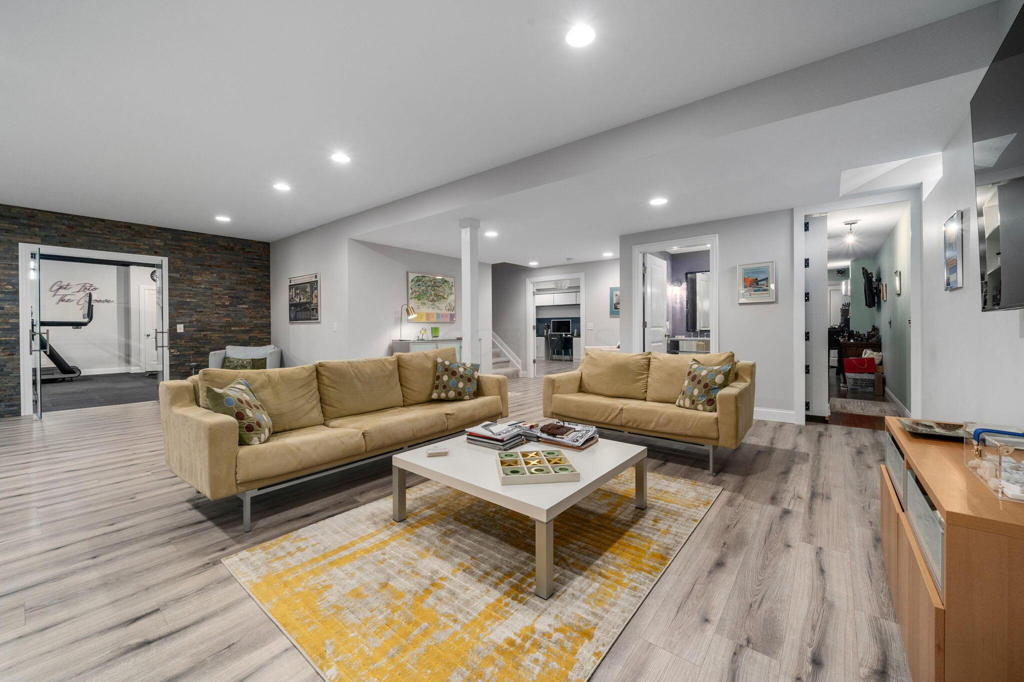 2596 Clemton Park E