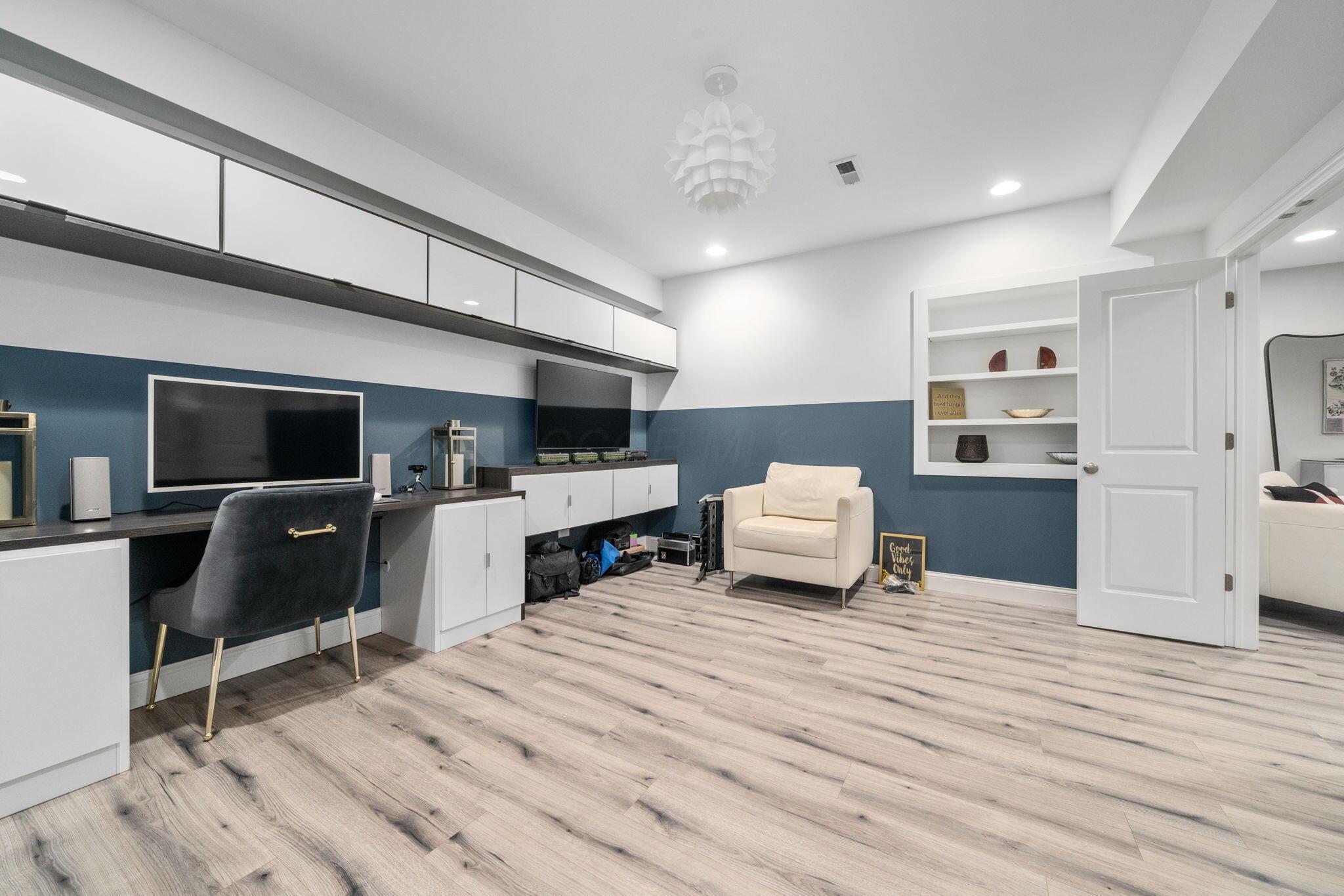 2596 Clemton Park E