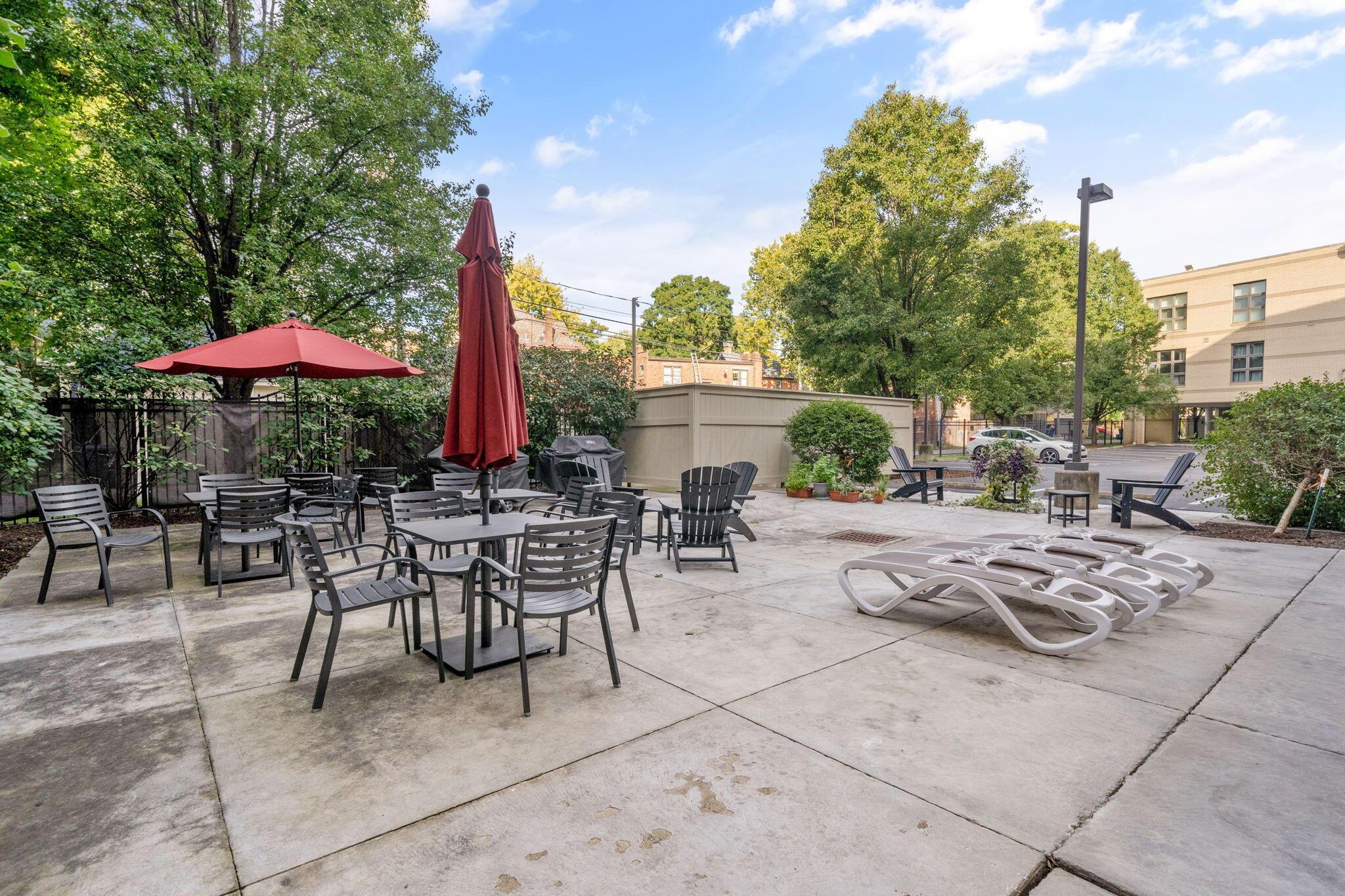 825 N 4th Street, 407