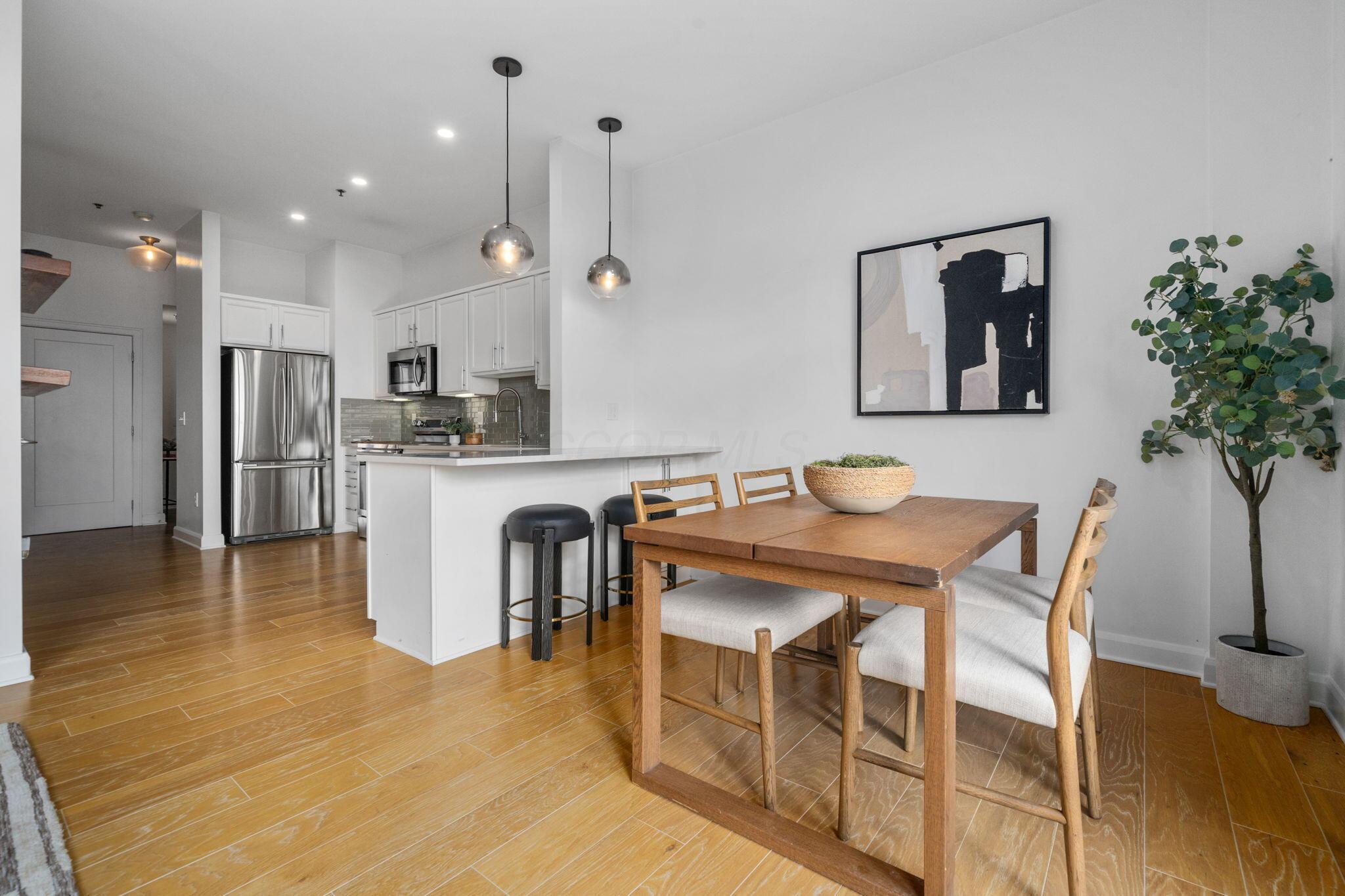 825 N 4th Street, 407