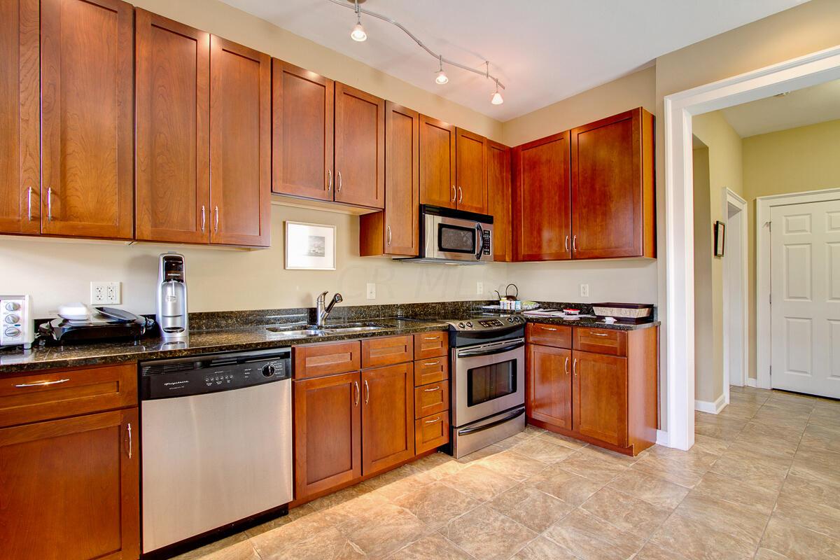 647 S 3rd Street, C