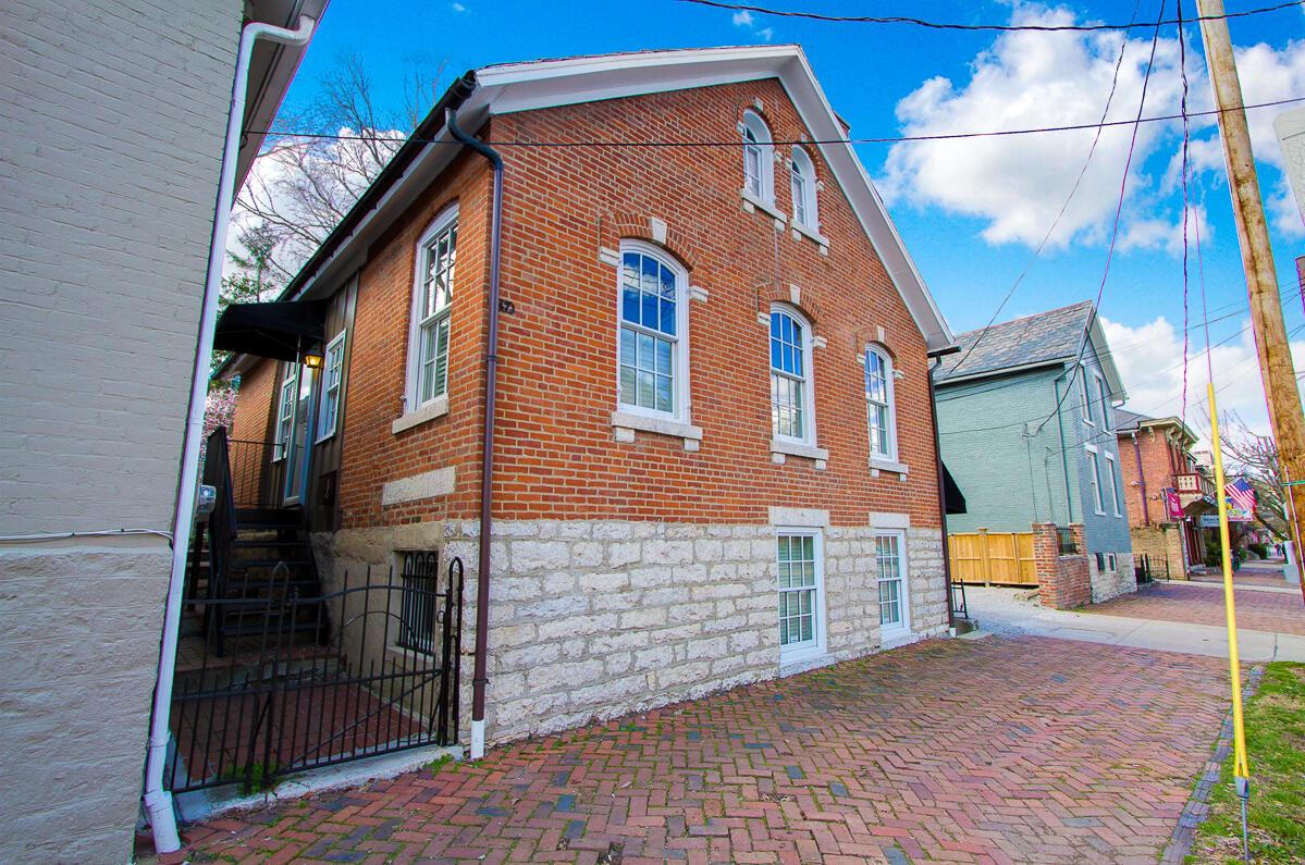 647 S 3rd Street, C
