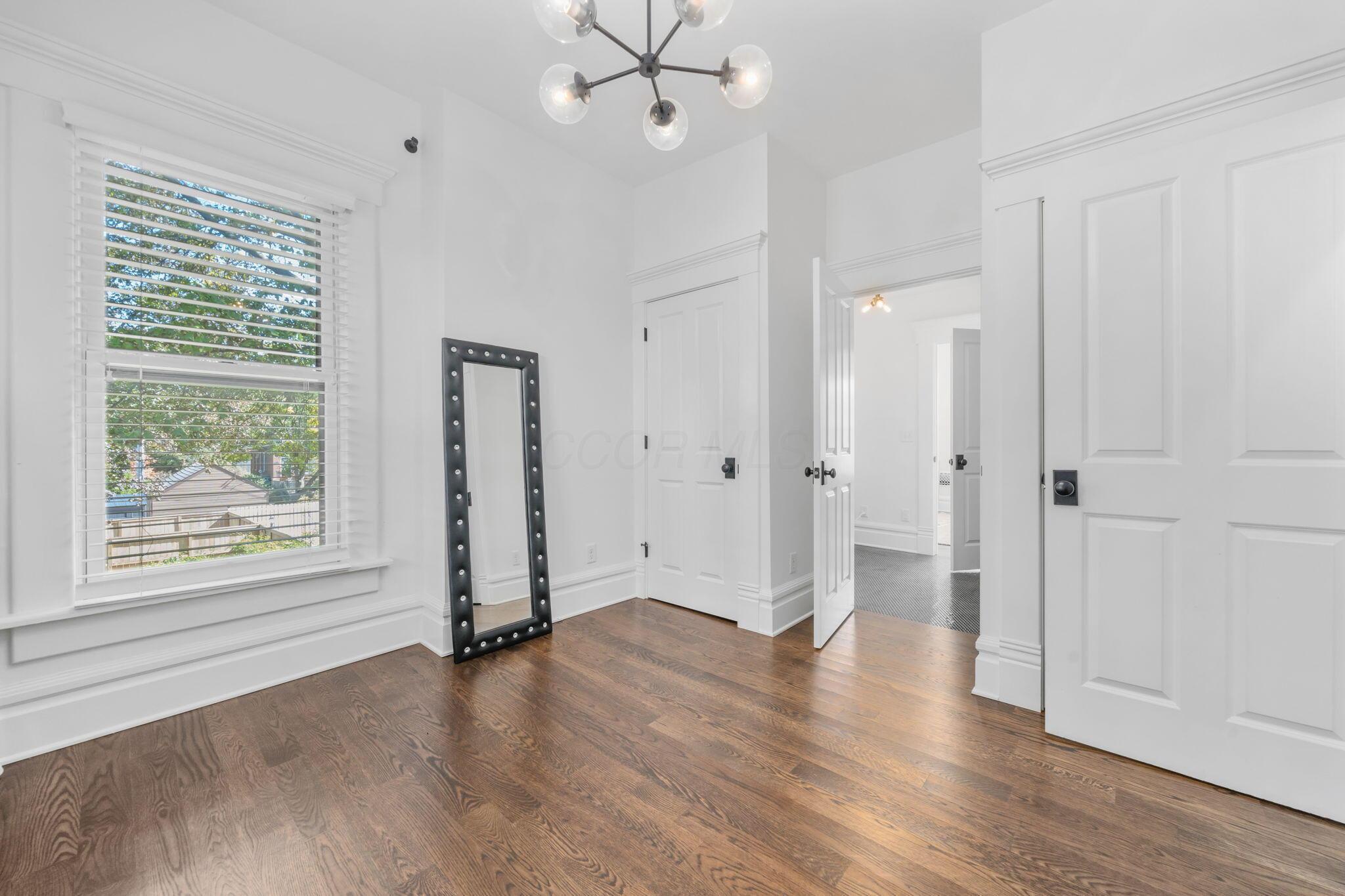 702 S 6th Street