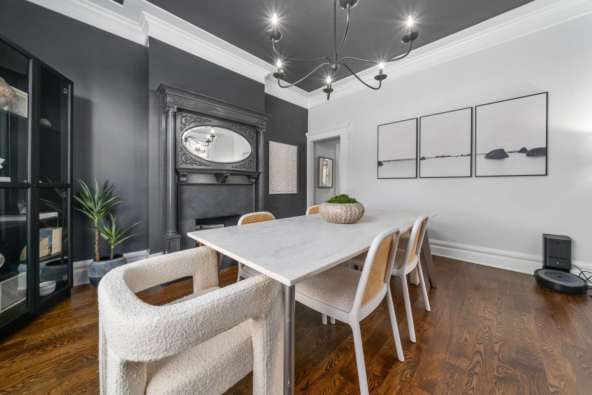 702 S 6th Street