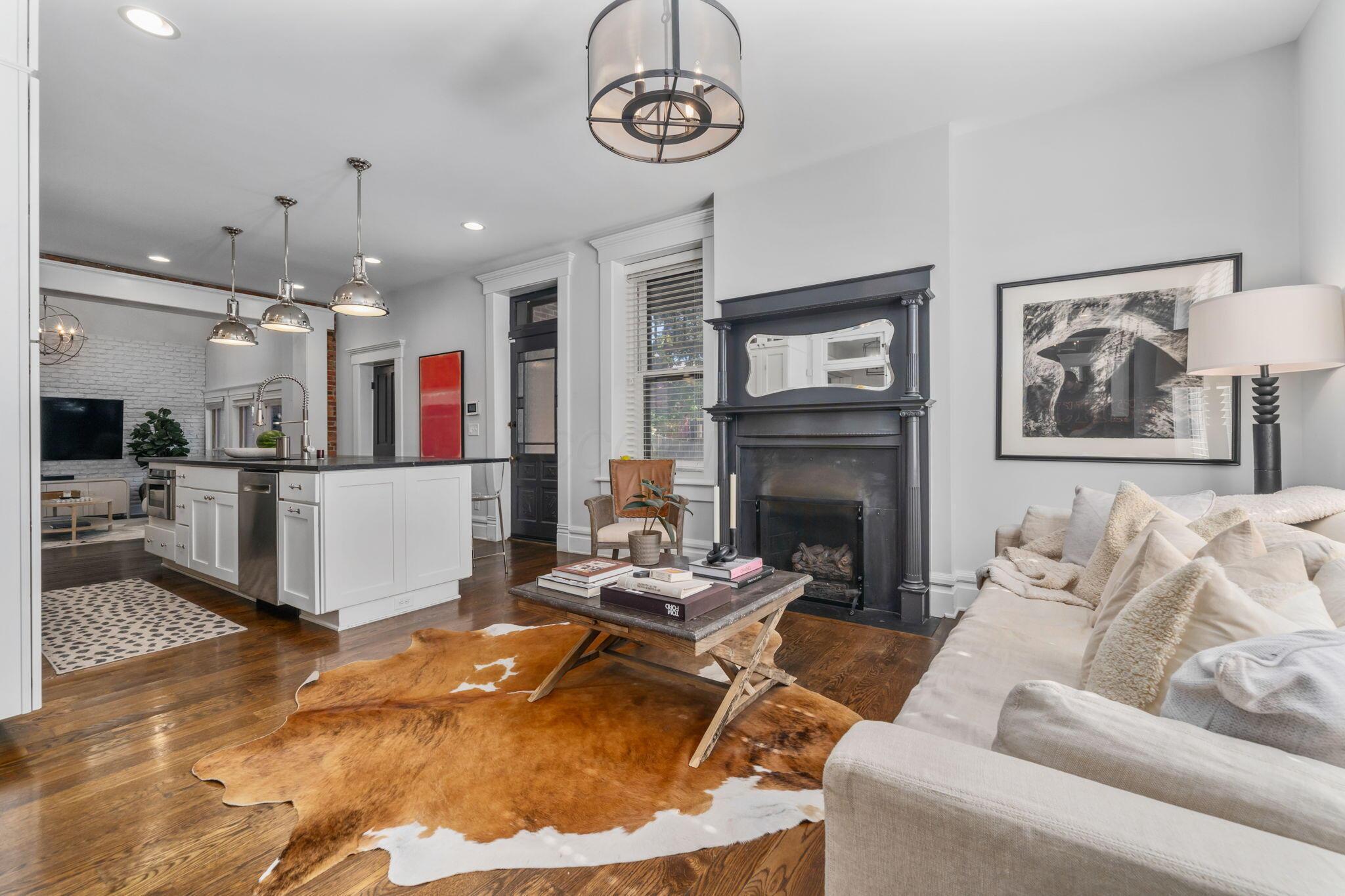 702 S 6th Street