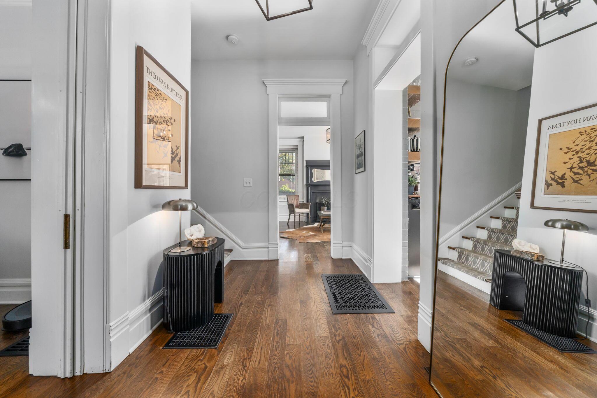 702 S 6th Street