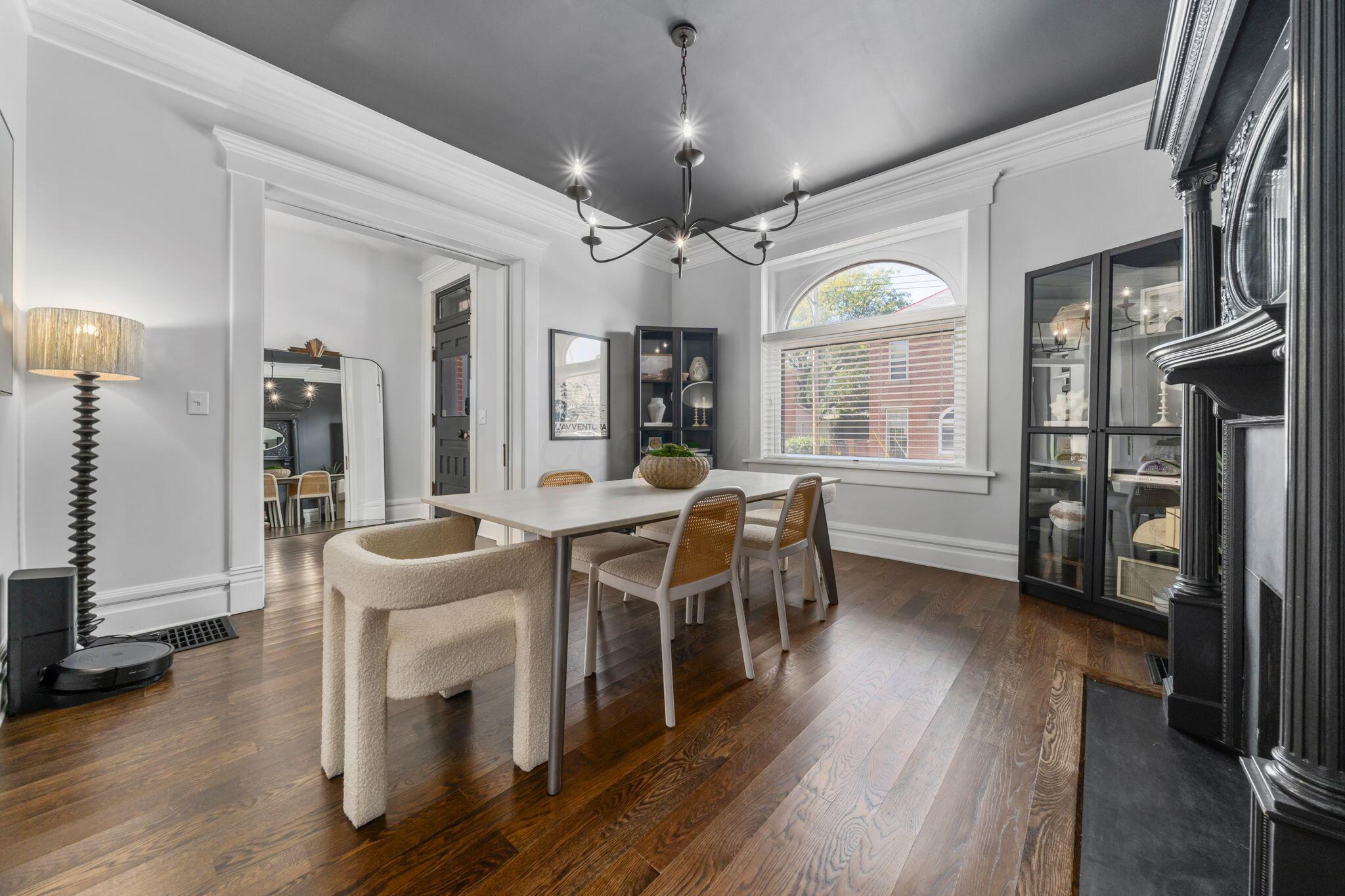 702 S 6th Street