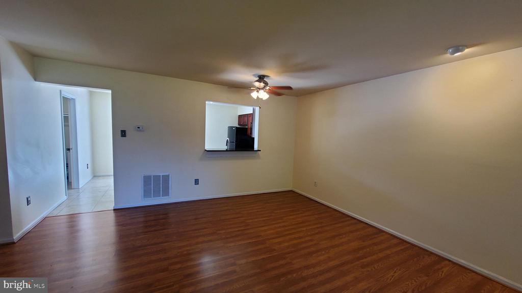 138 CAROUSEL CIRCLE