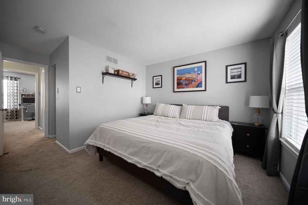 3904 CAPTAIN MOLLY CIRCLE