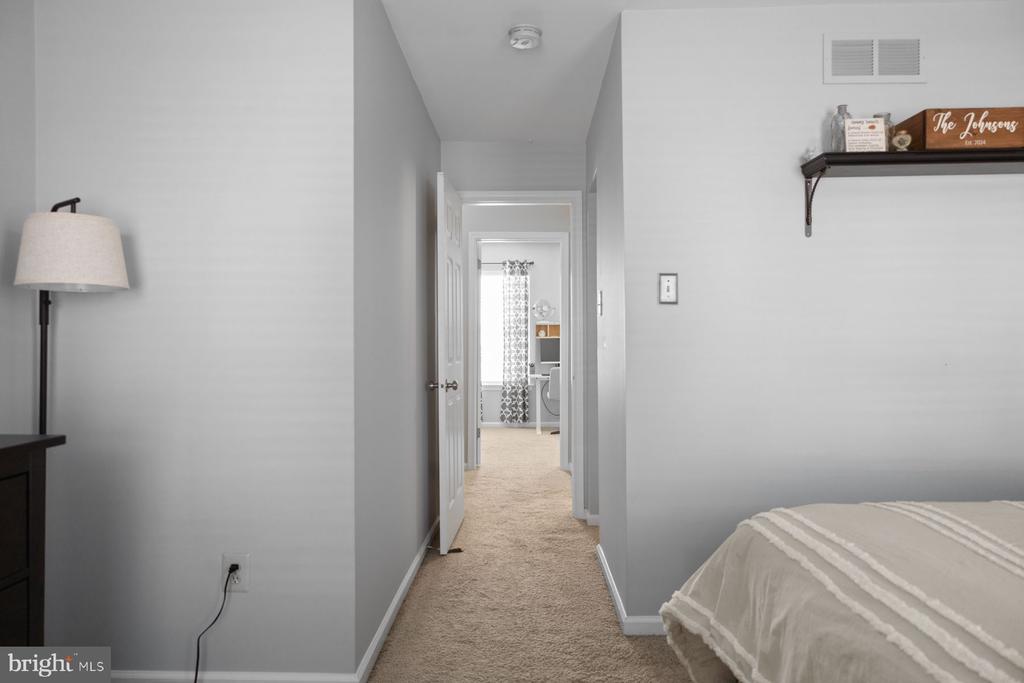 3904 CAPTAIN MOLLY CIRCLE