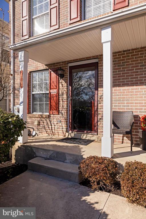 3904 CAPTAIN MOLLY CIRCLE