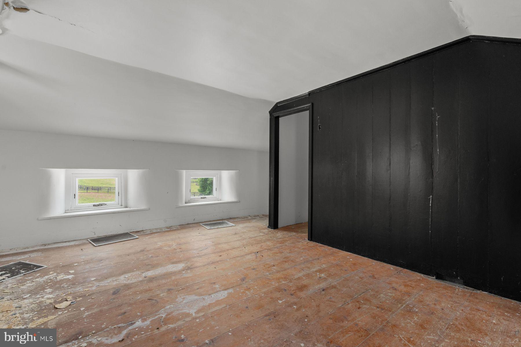 43 VAN SANT ROAD