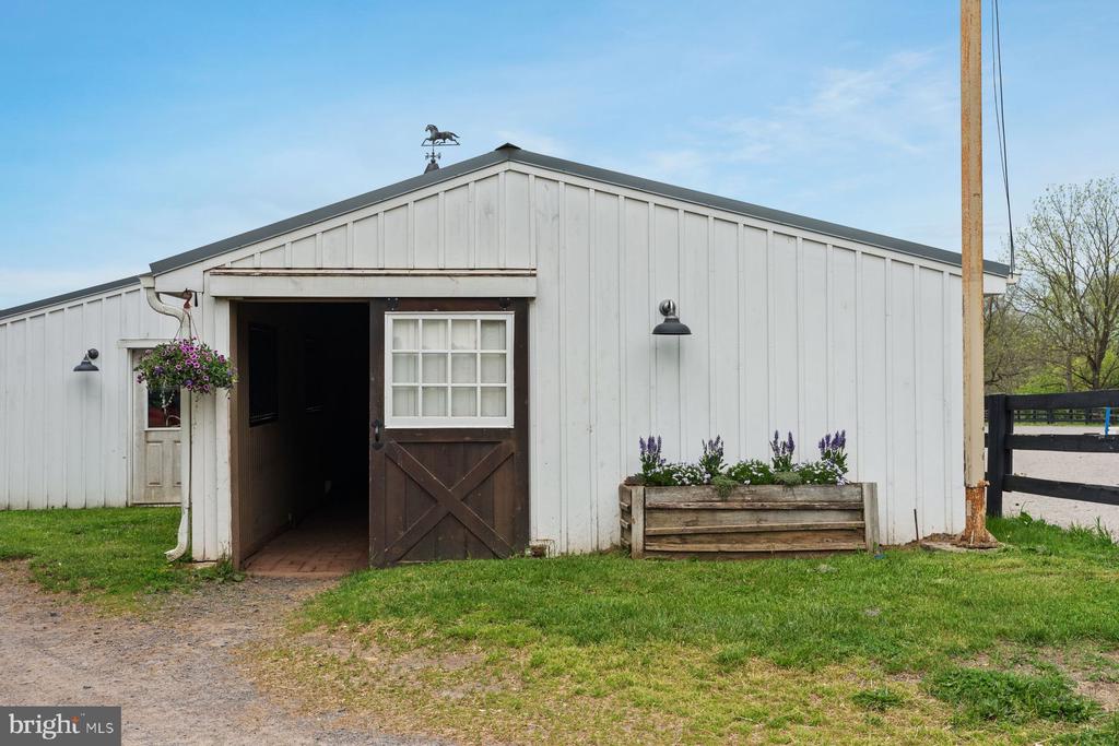 43 VAN SANT ROAD