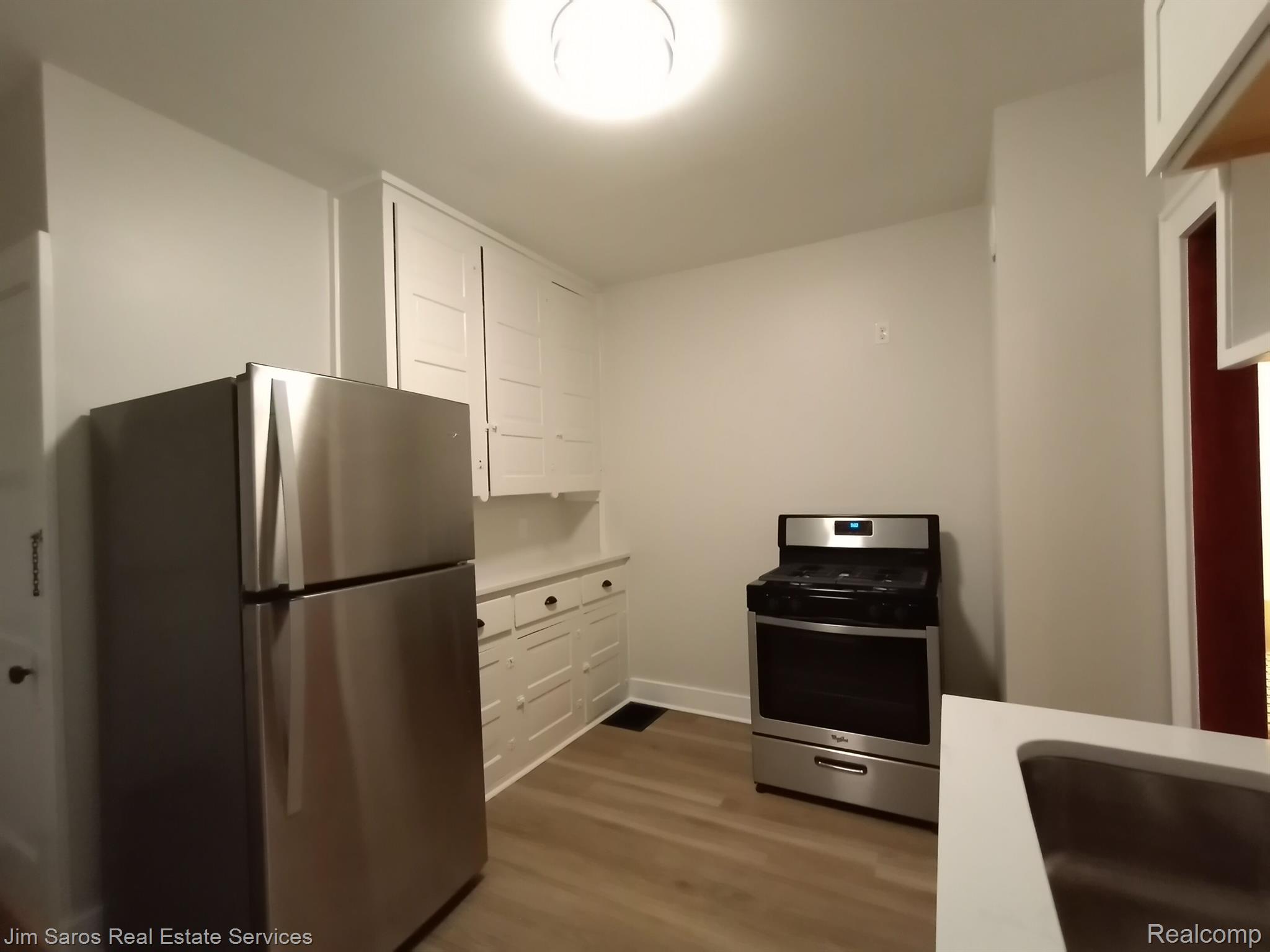 1055 Wayburn