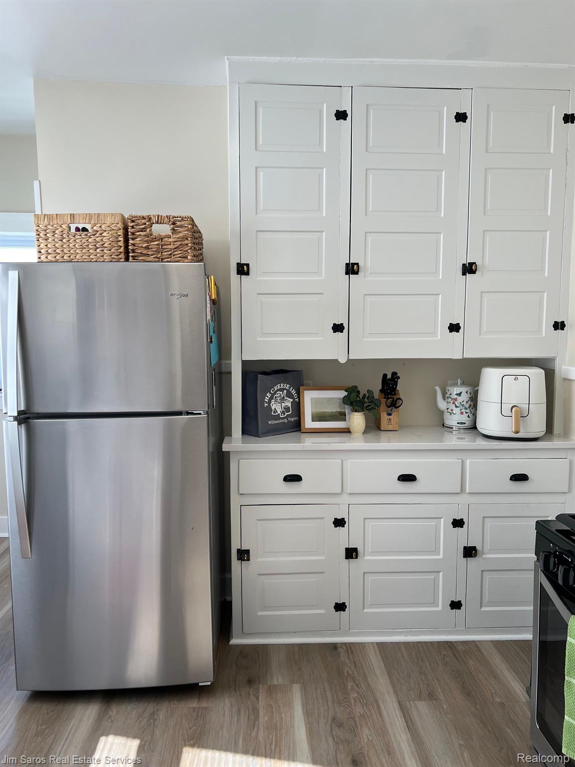 1055 Wayburn