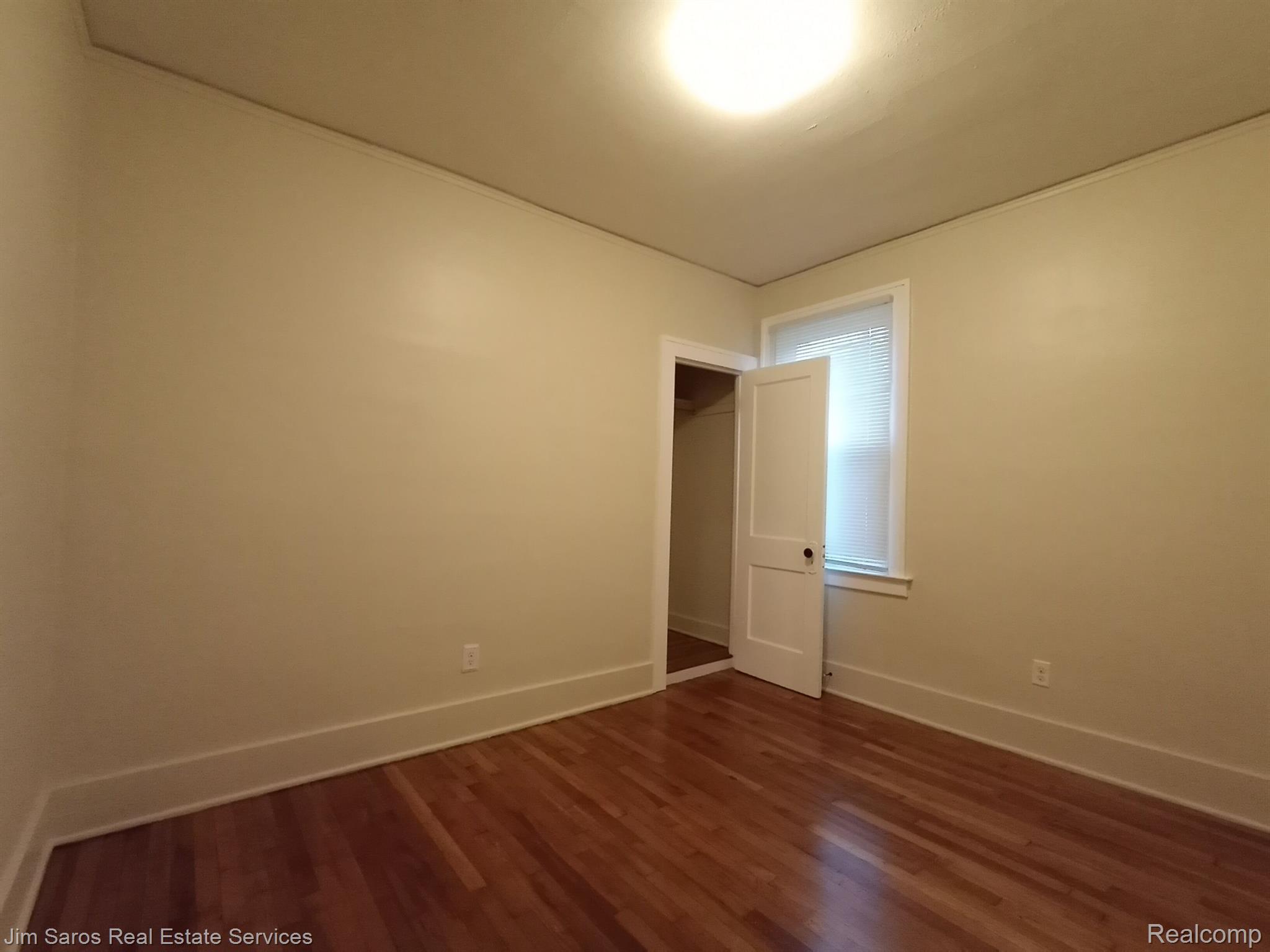 1055 Wayburn