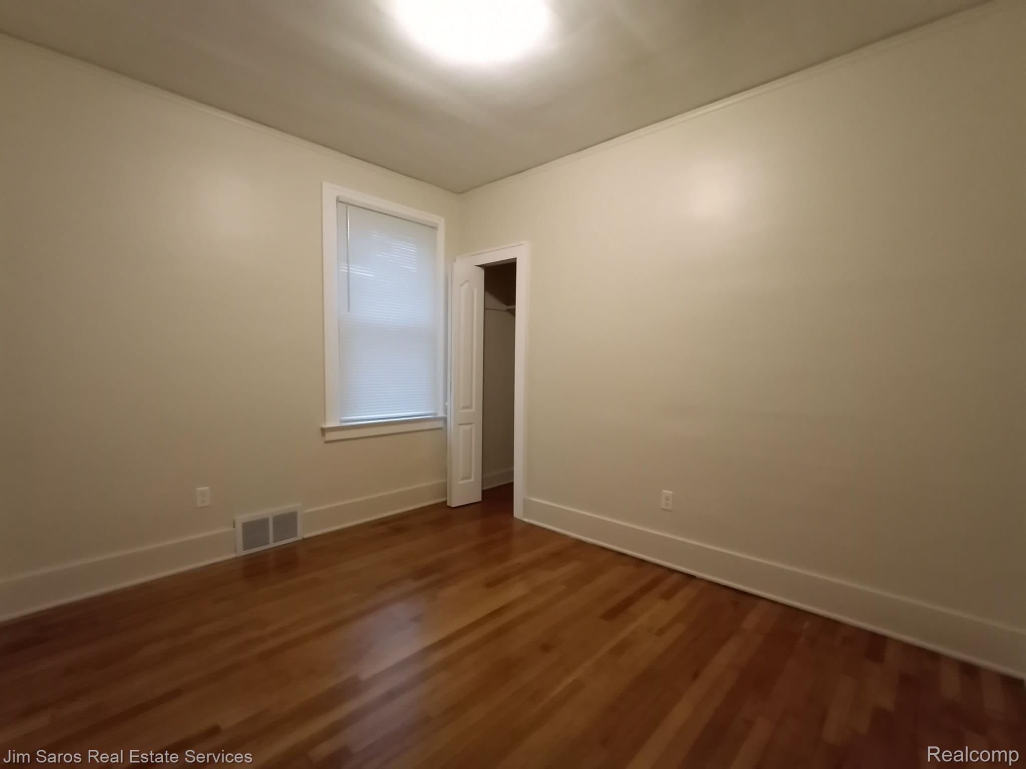 1055 Wayburn