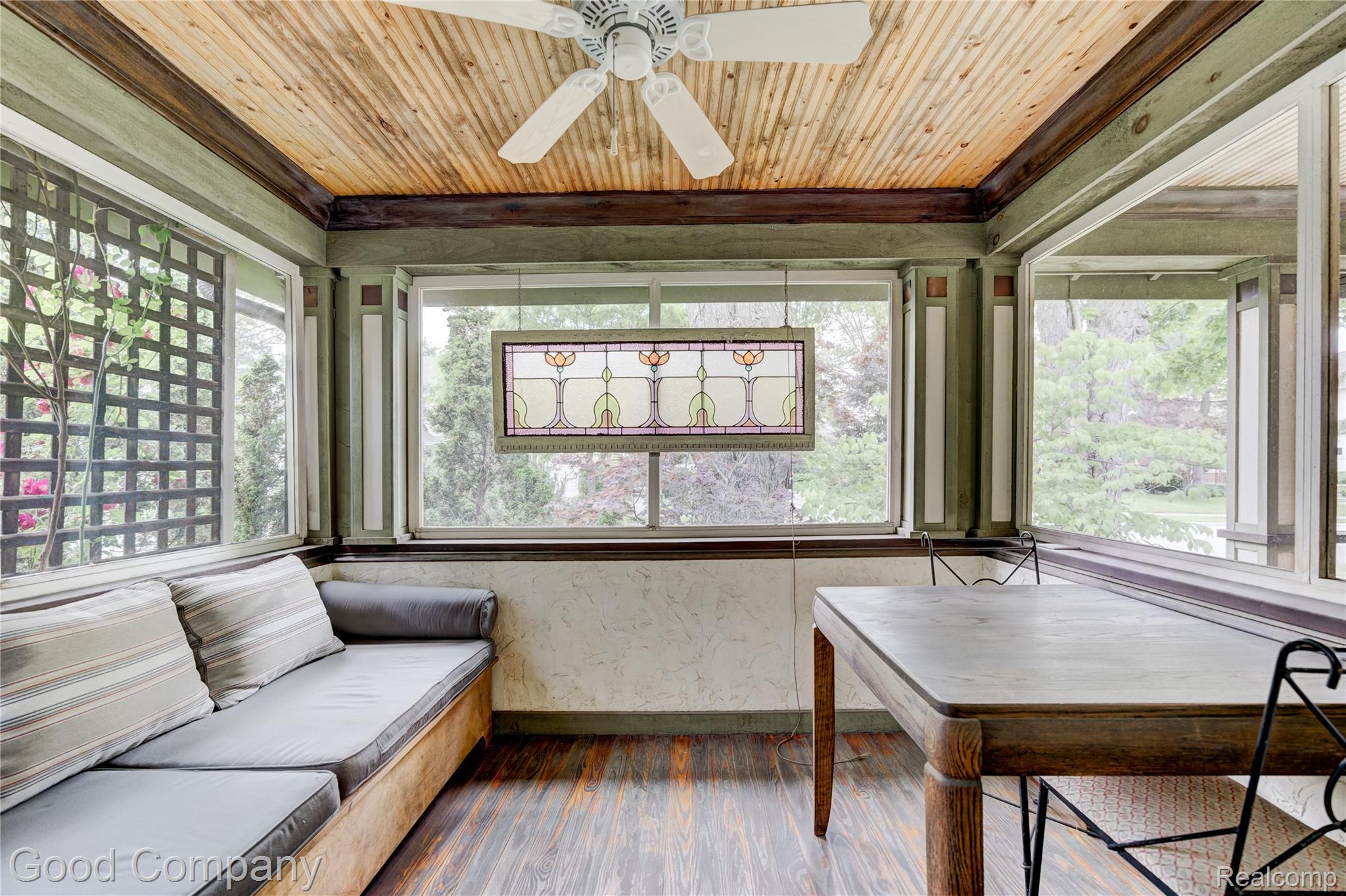 2812 Robina Avenue