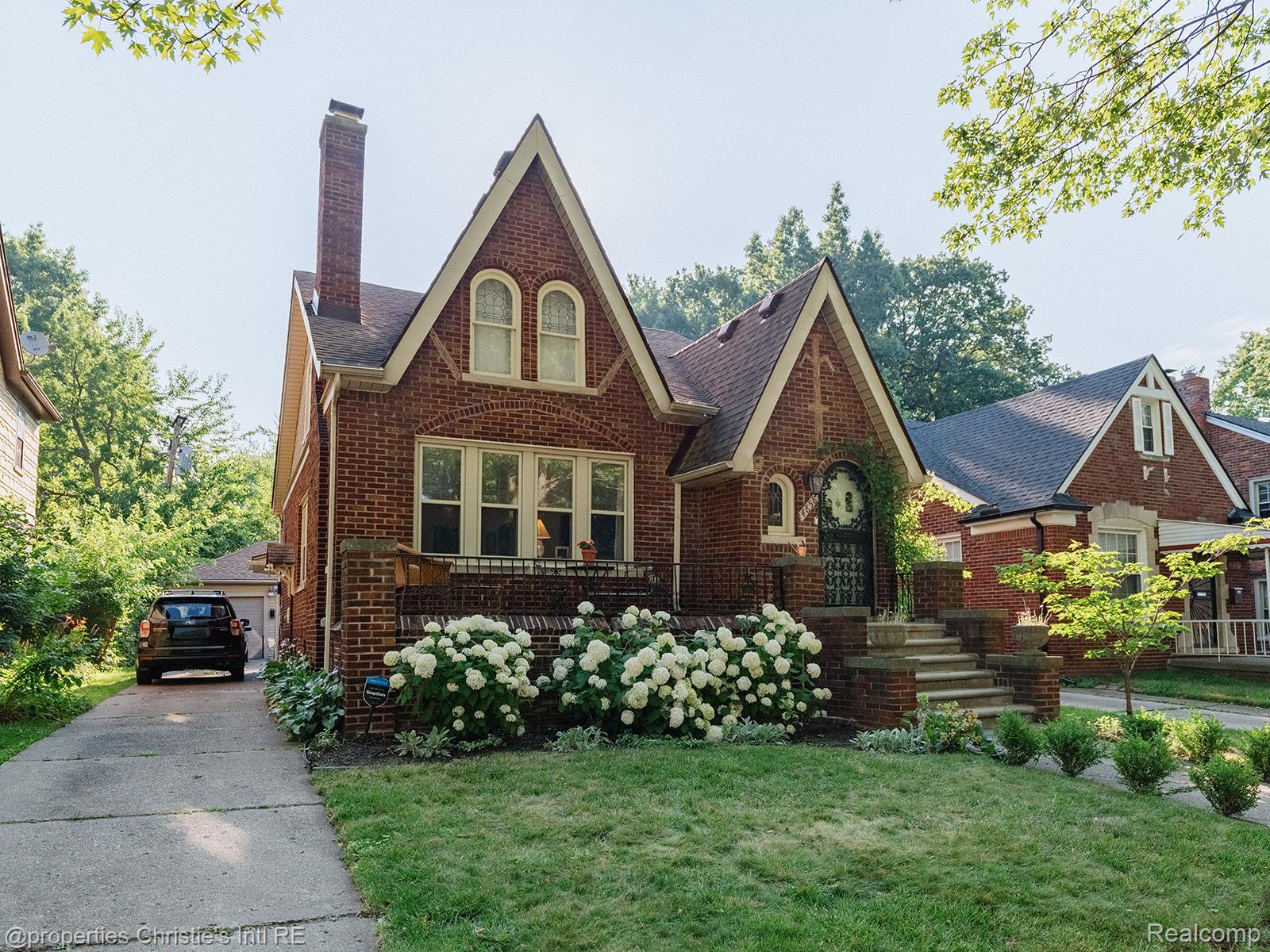 4858 Yorkshire Road