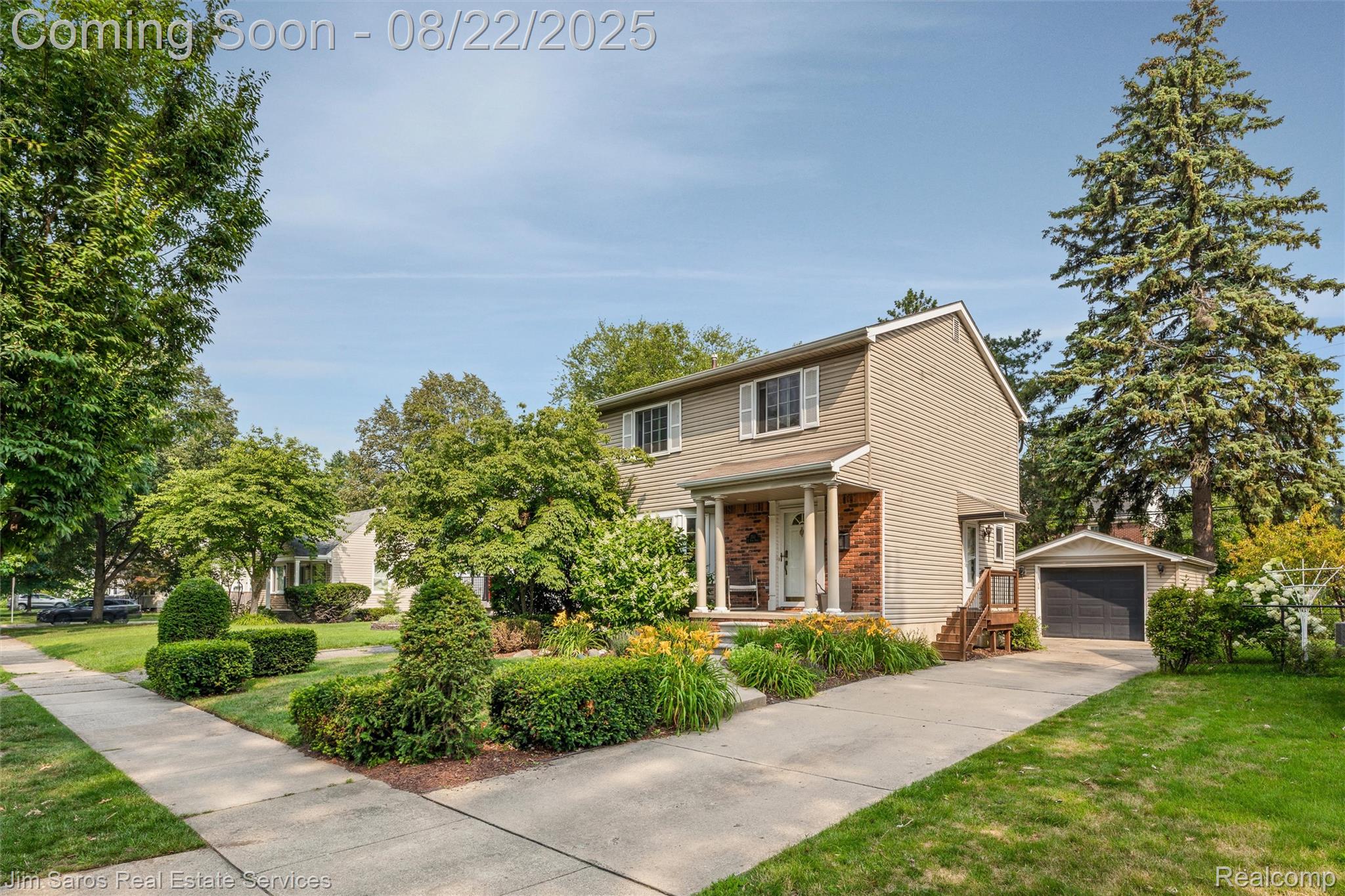 1511 E 5th Street