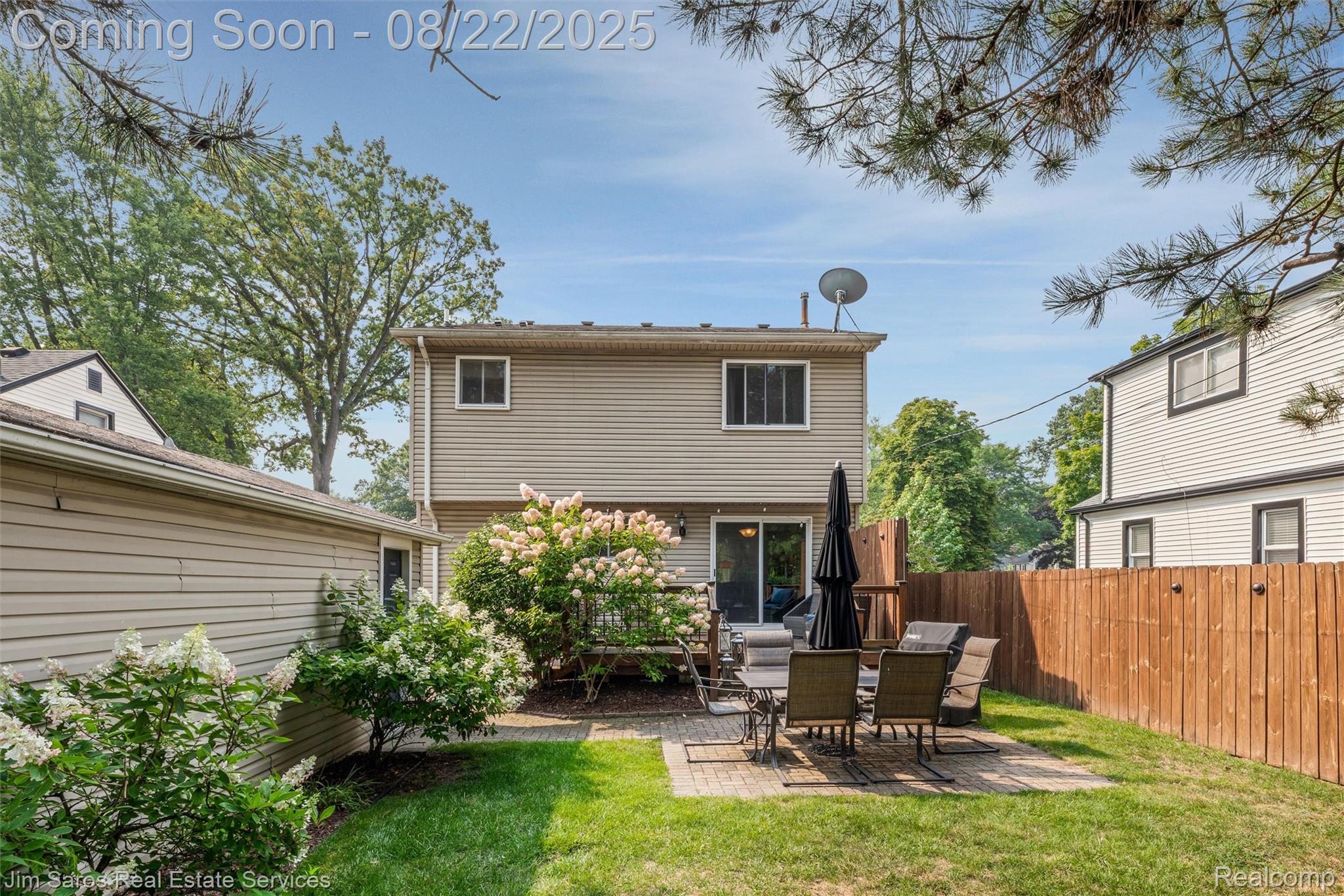1511 E 5th Street