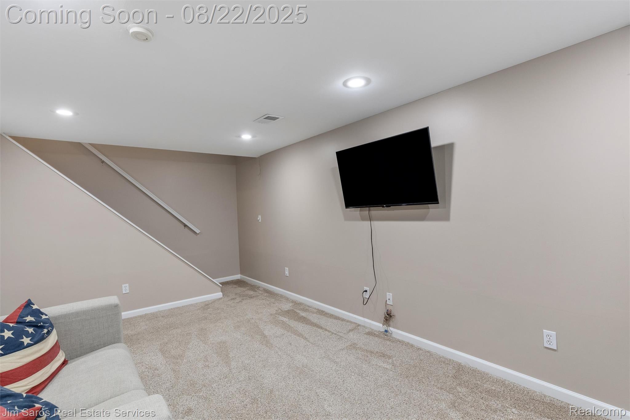 1511 E 5th Street
