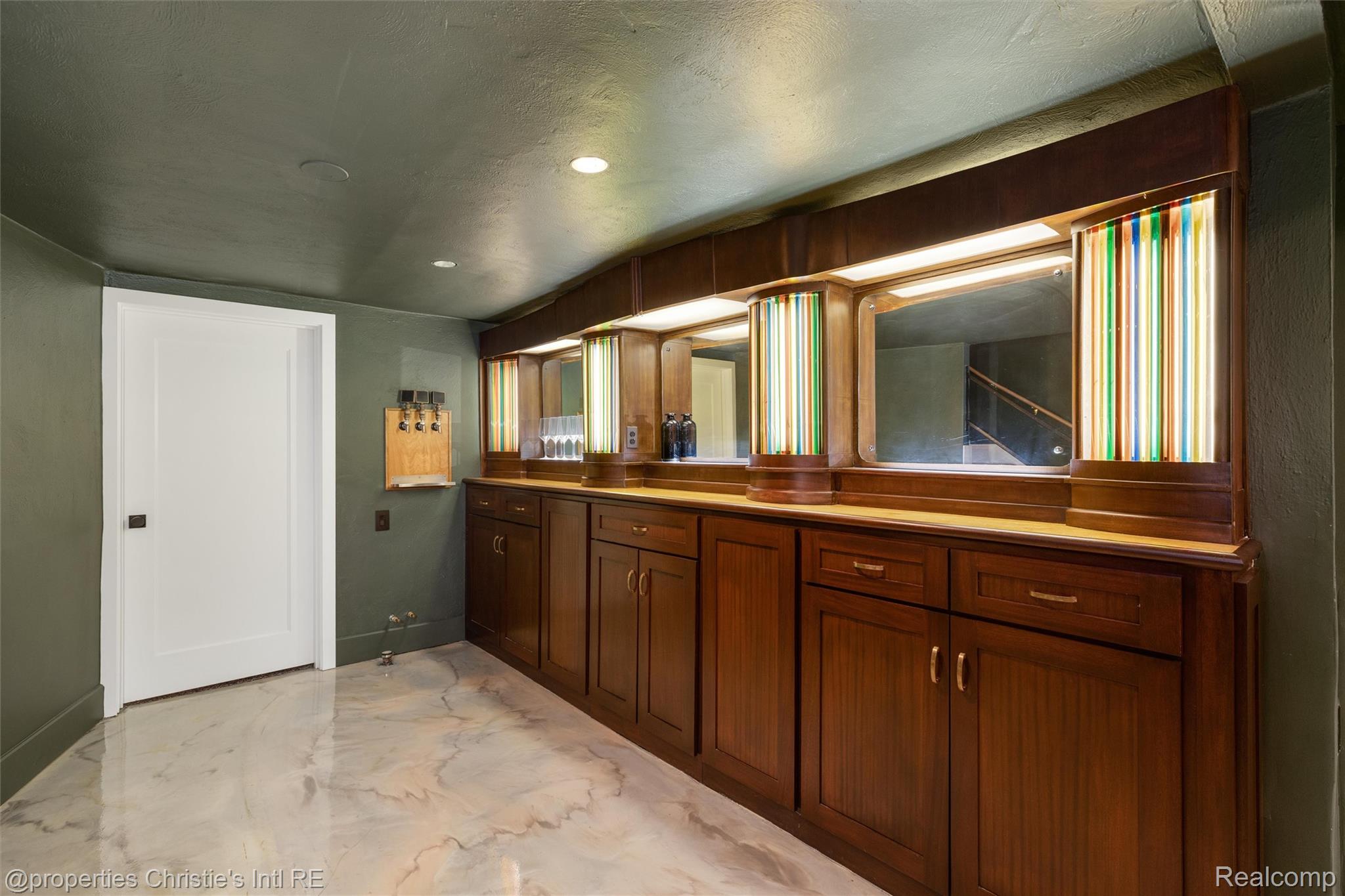 1059 Berkshire Road