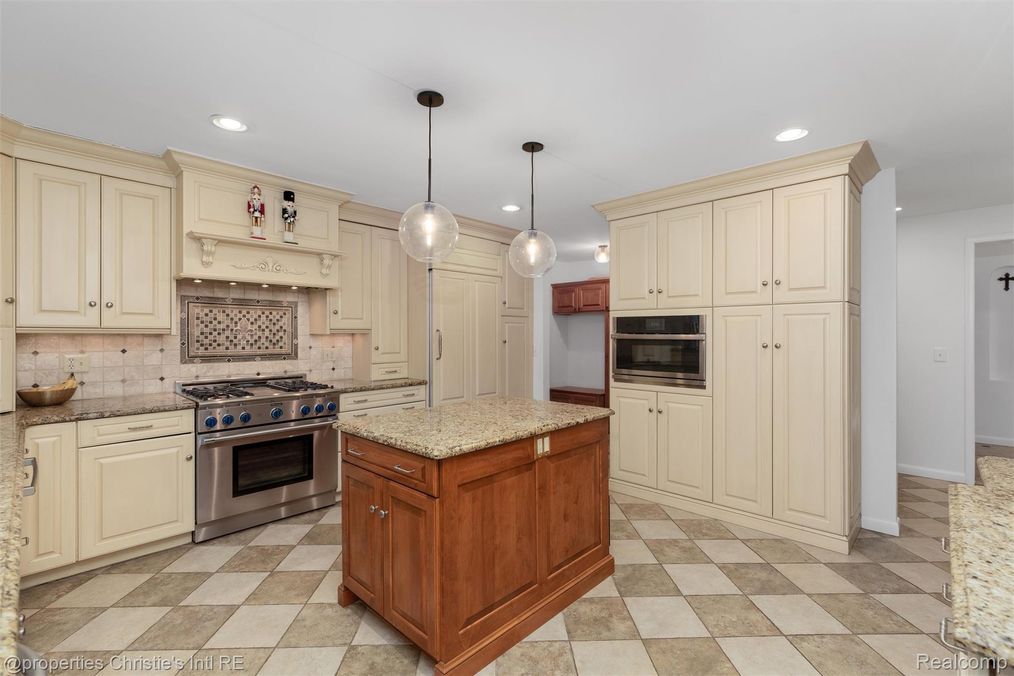 1059 Berkshire Road