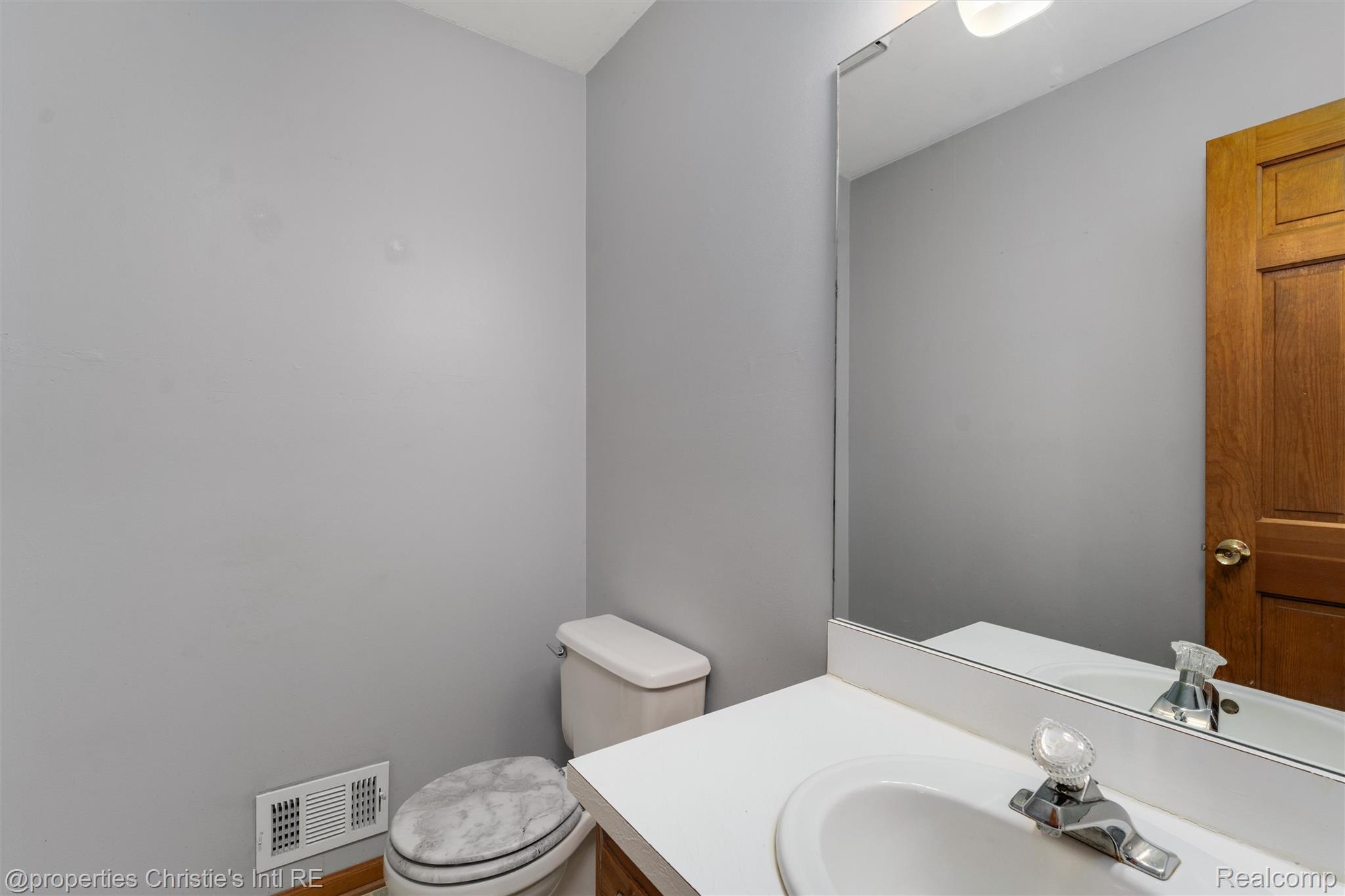 7514 Olde Sturbridge Trail