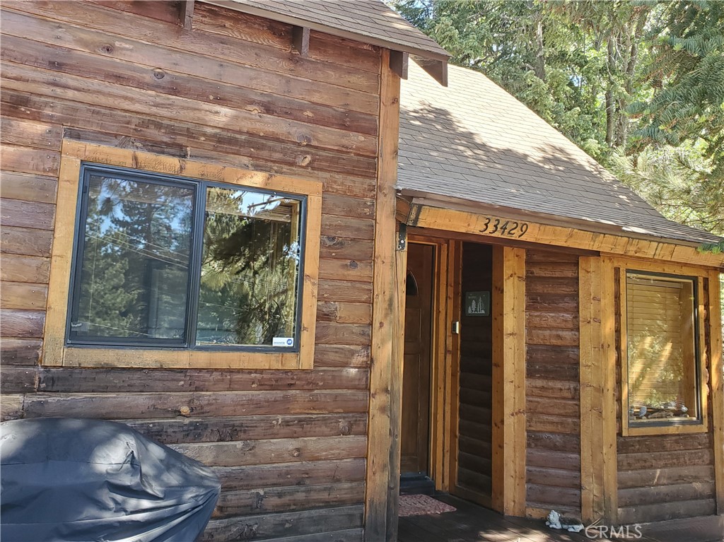 33429 Robin Drive
