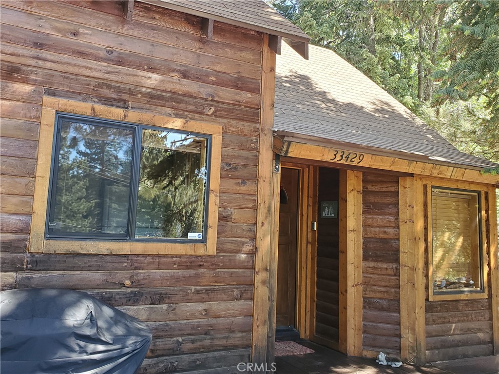 33429 Robin Drive