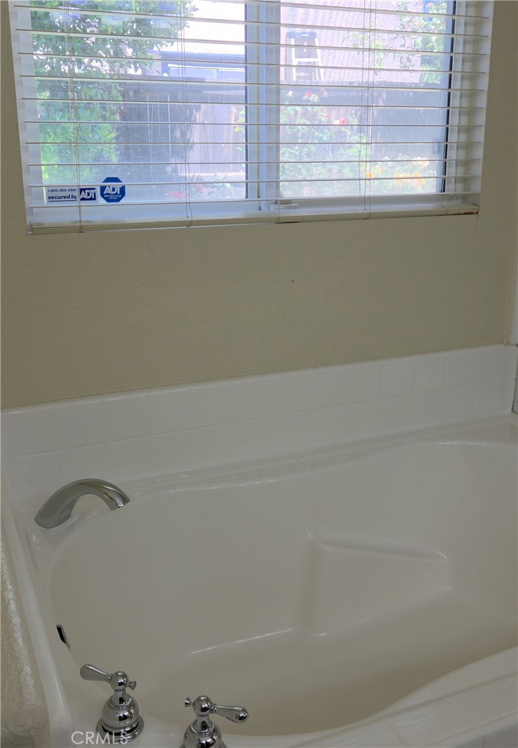 1140 N Shooting Star Drive