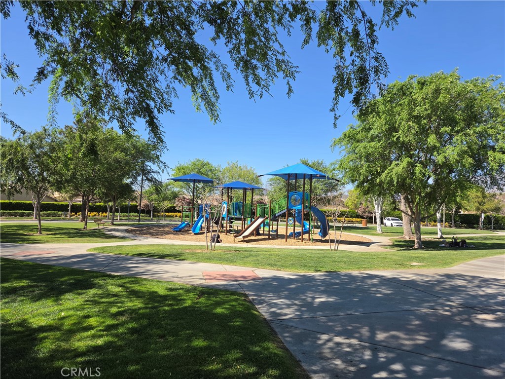 1140 N Shooting Star Drive