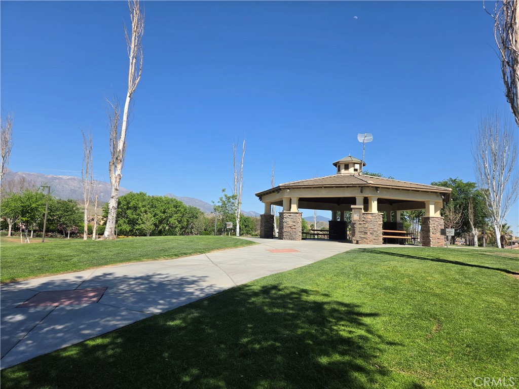 1140 N Shooting Star Drive